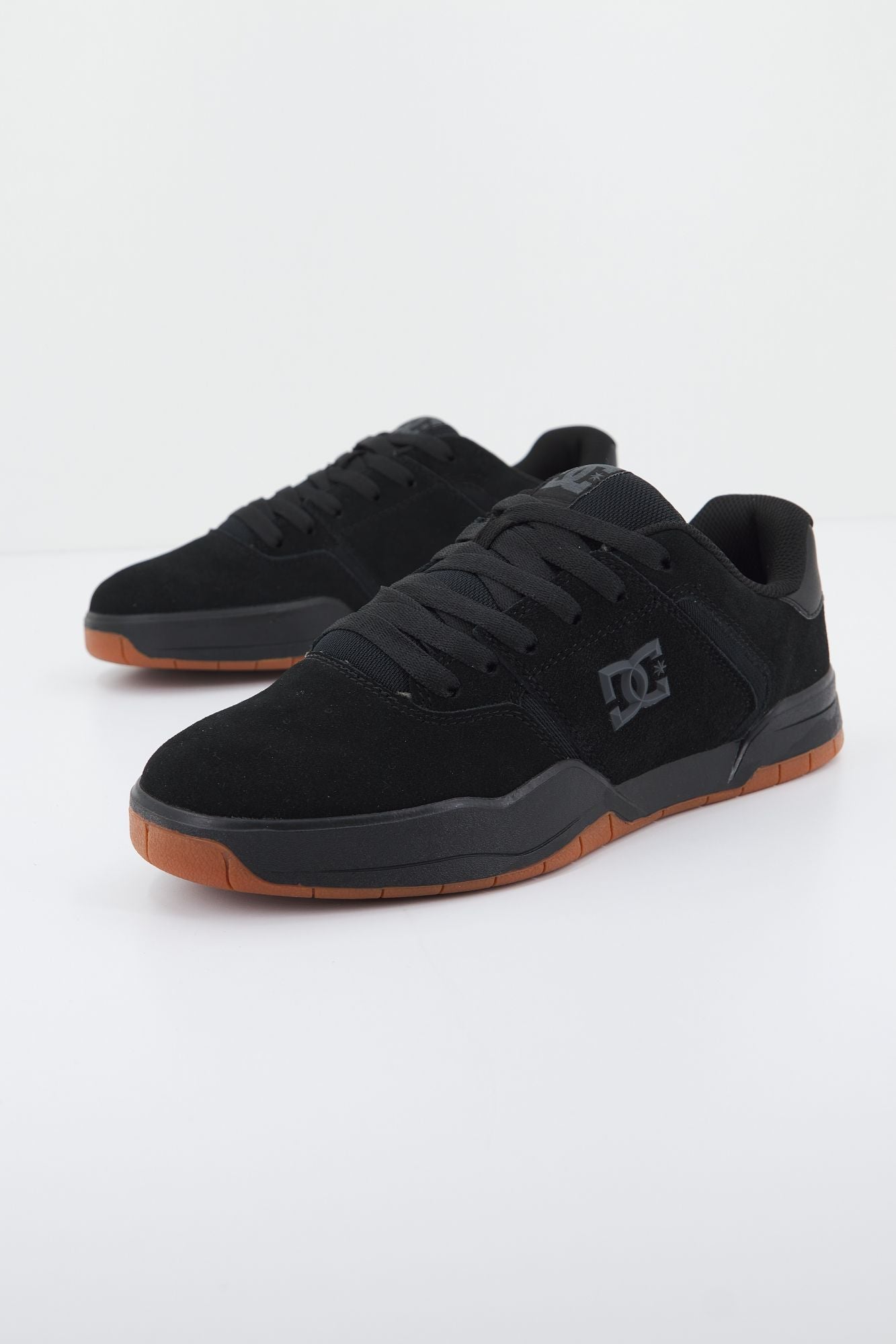 DC CENTRAL M SHOE en color NEGRO (2)