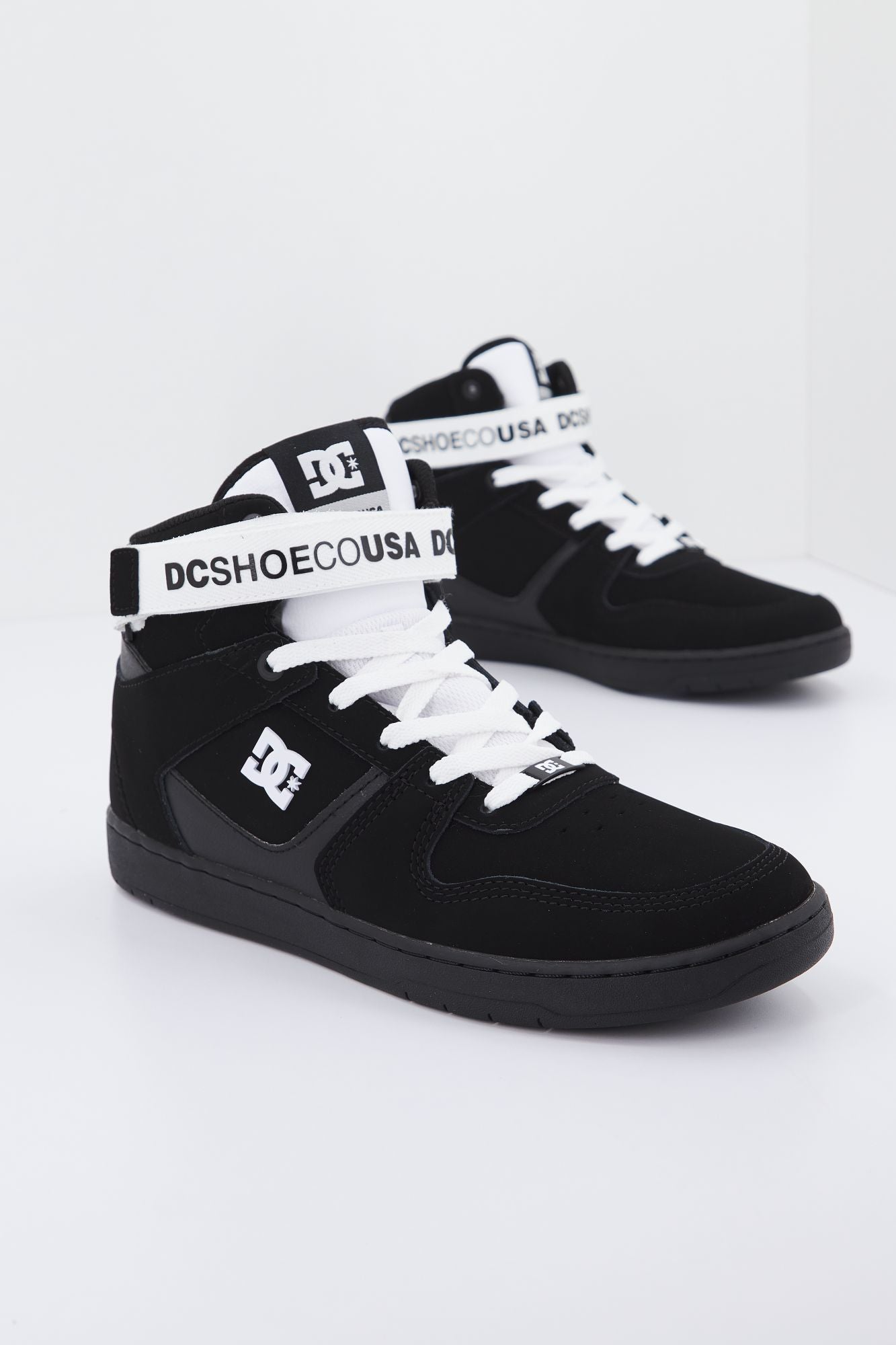 DC PENSFORD M SHOE en color NEGRO (1)