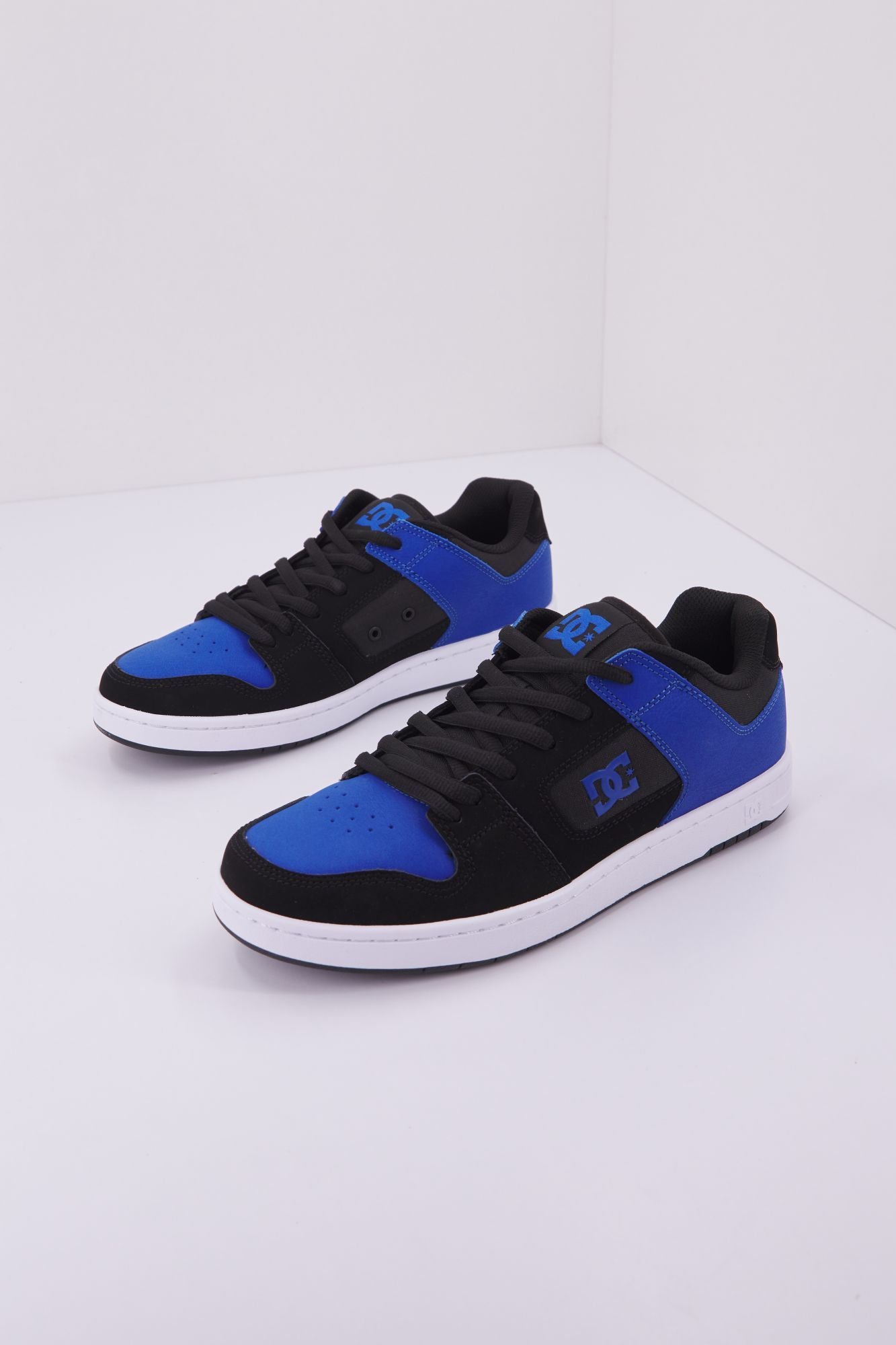 DC MANTECA 4 M SHOE en color NEGRO (1)