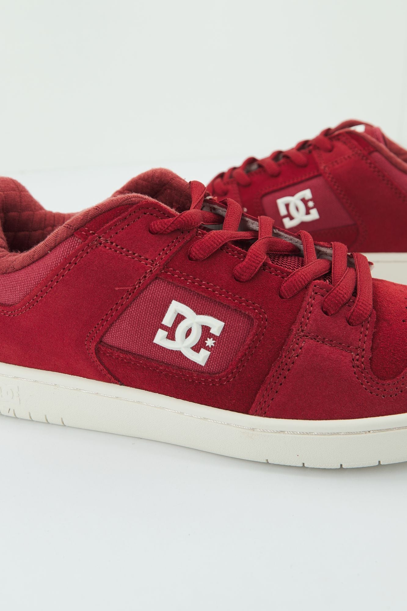 DC MANTECA 4 S en color BURDEOS (2)