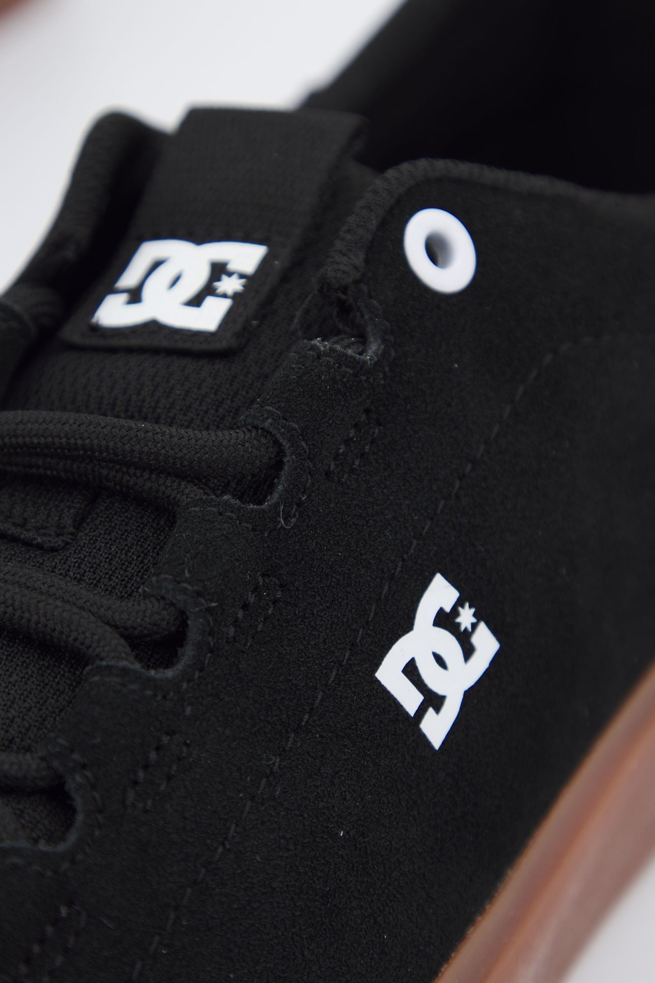 DC ADYS300768 HYDE en color NEGRO (4)