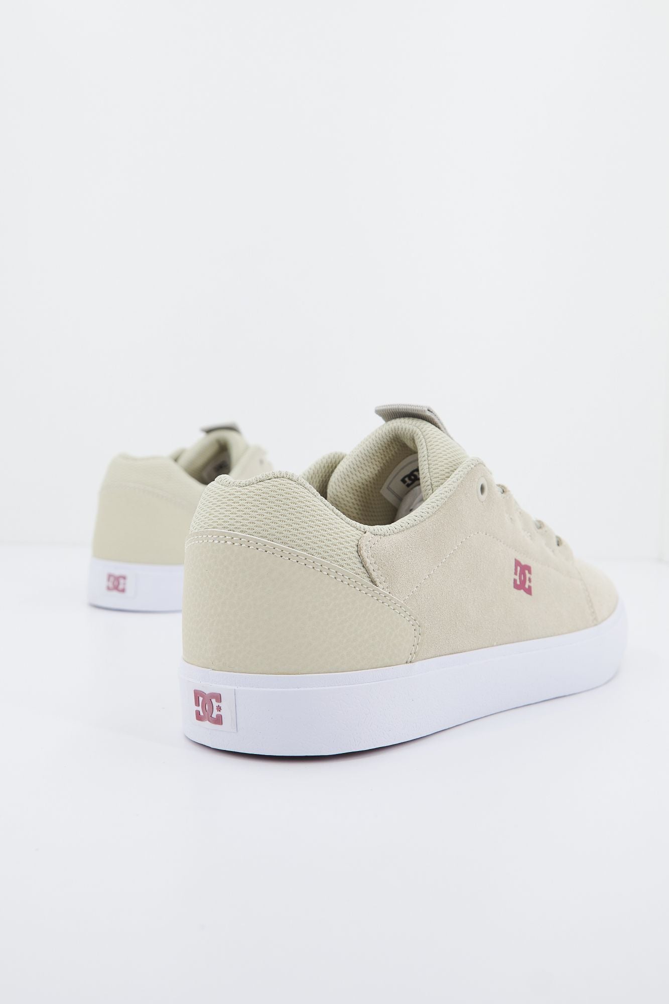 DC HYDE en color BEIS (4)