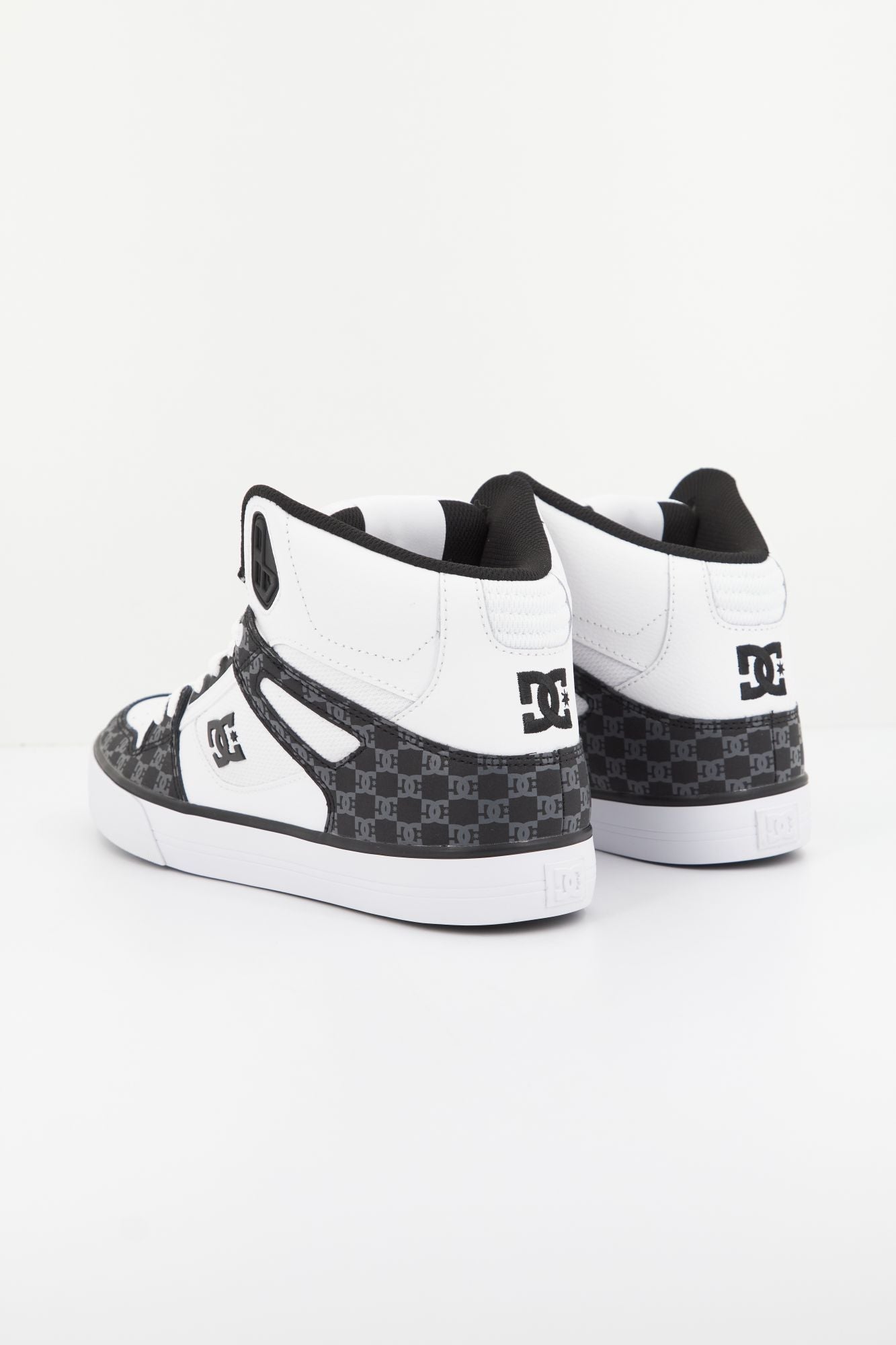 DC PURE HIGH TOP WC en color BLANCO (3)