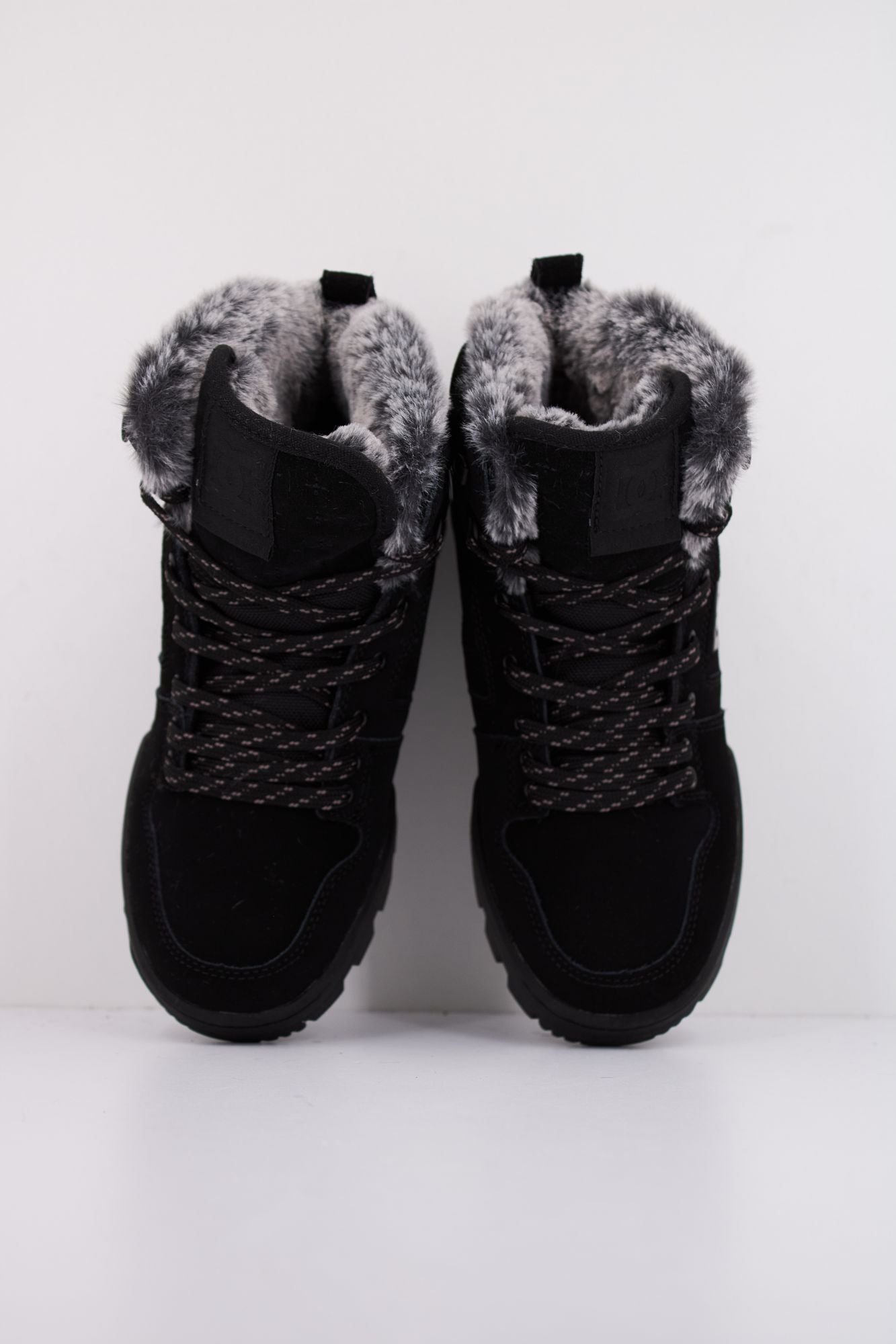 DC MANTECA 4 BOOT en color NEGRO (3)