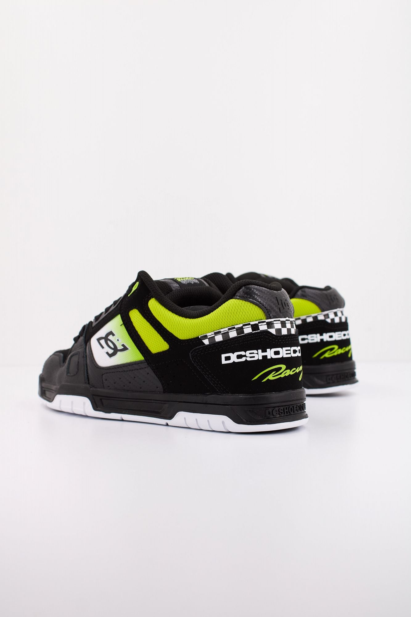 DC STAG SE en color NEGRO (3)