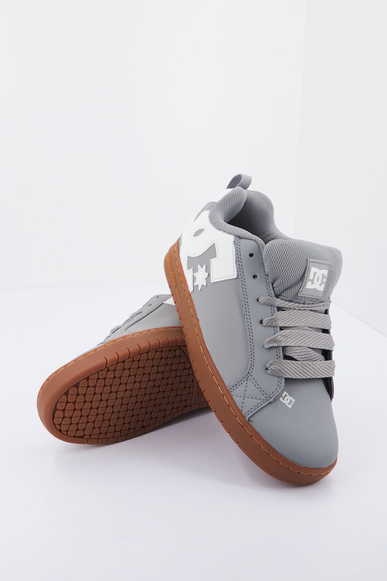 DC COURT GRAFFIK M SHOE en color GRIS (4)