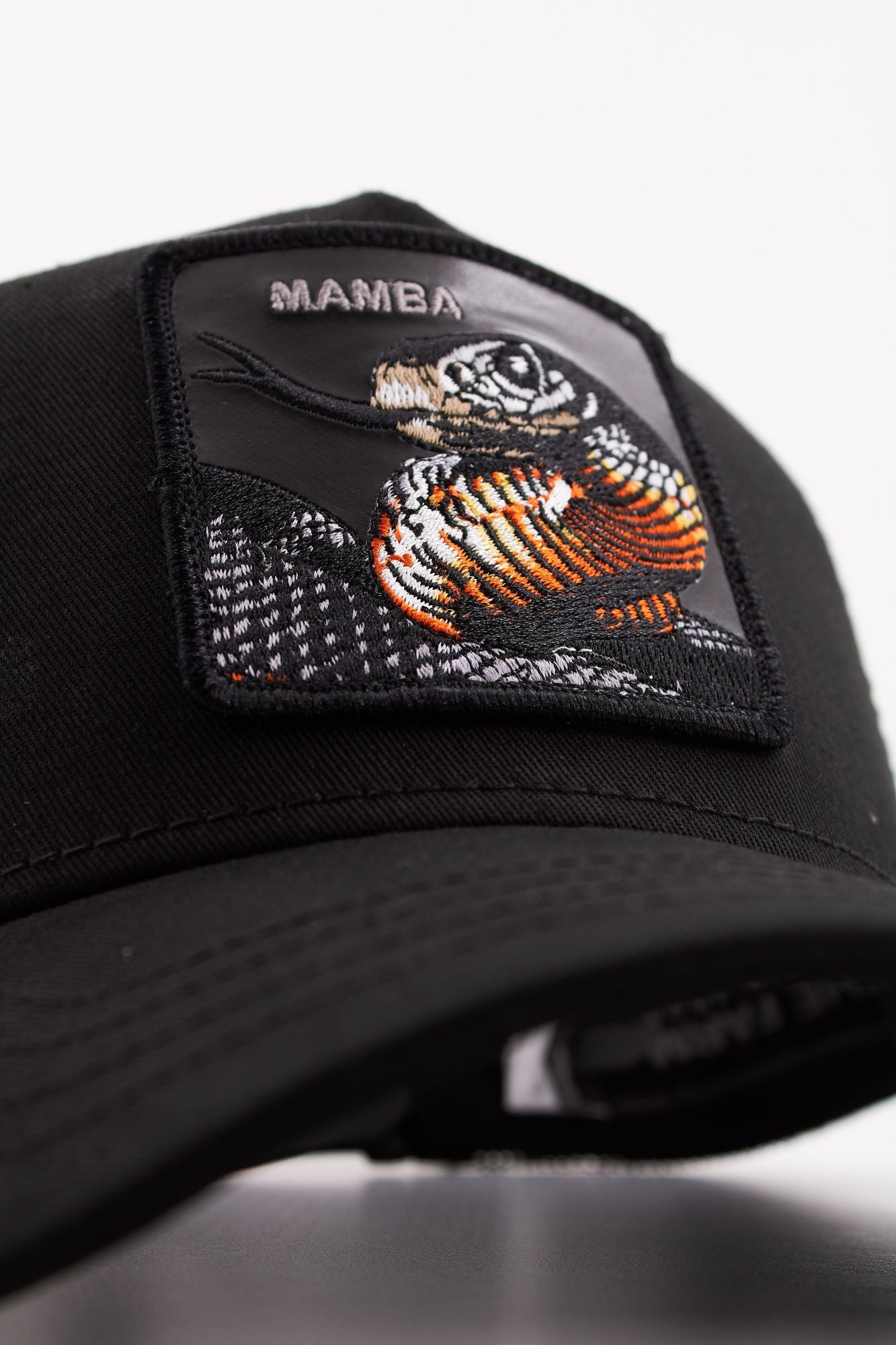 GOORIN BROS MAMBA en color NEGRO (4)