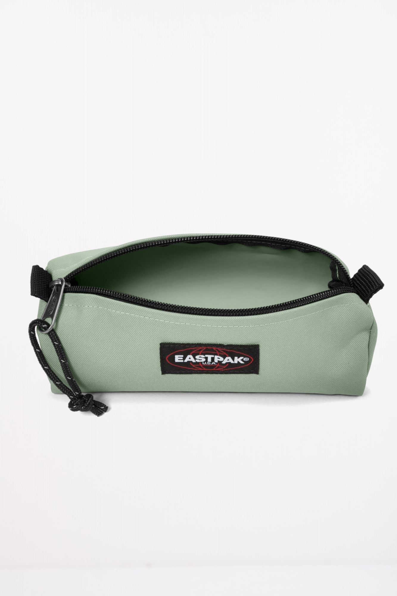 EASTPAK BENCHMARK SINGLE FROST en color VERDE (3)