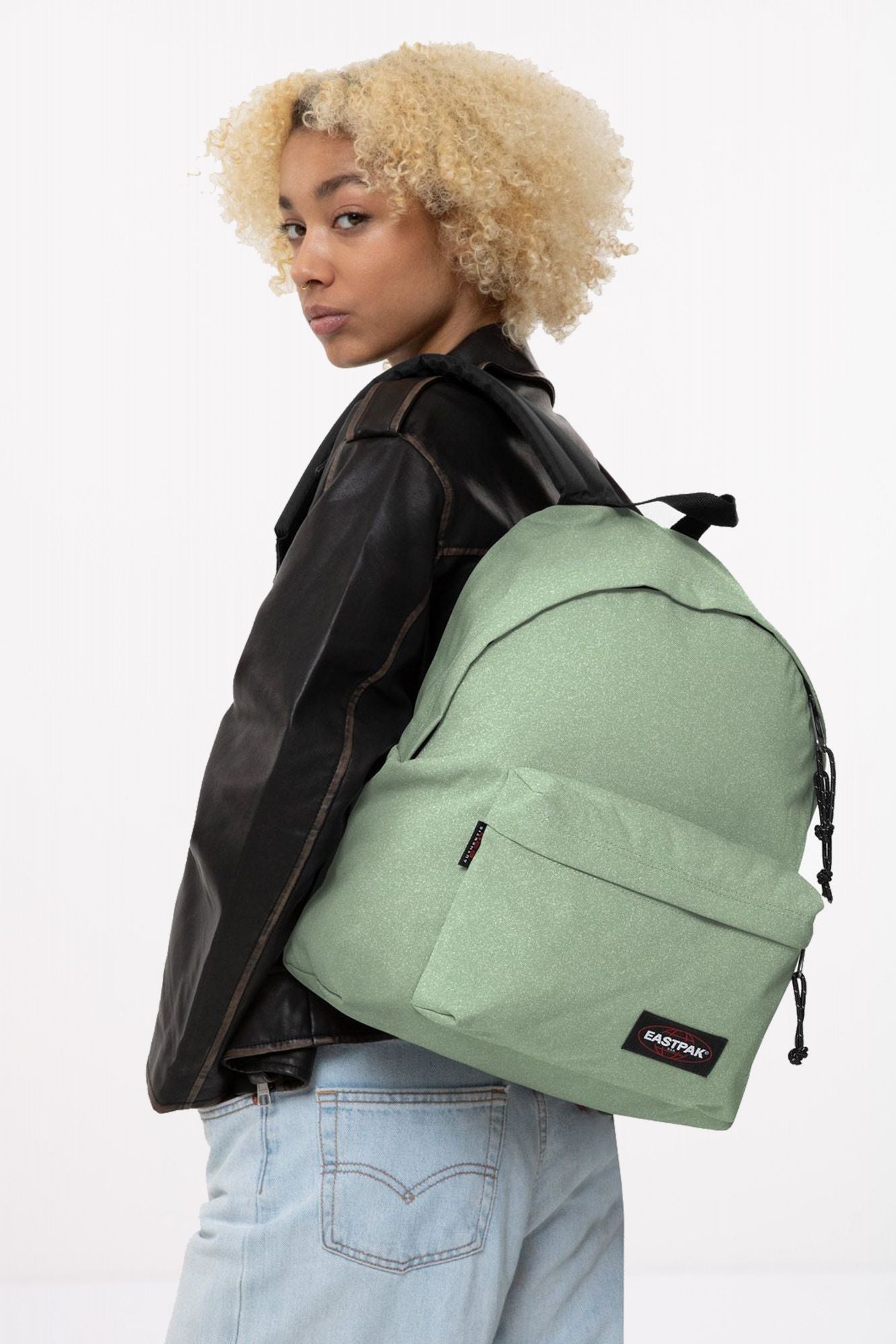 EASTPAK PADDED PAK'R FROSTY en color VERDE (4)