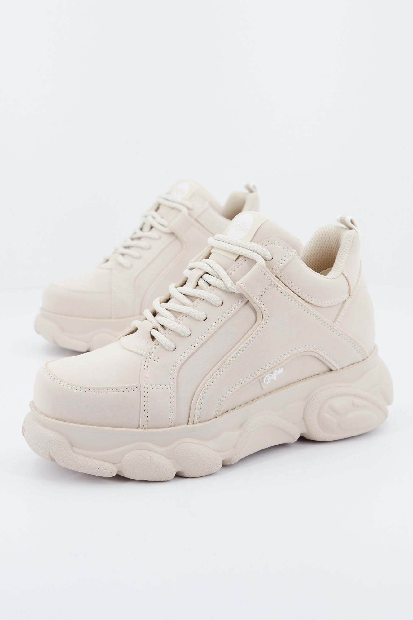 BUFFALO CLD CORIN VEGAN en color BEIS (1)