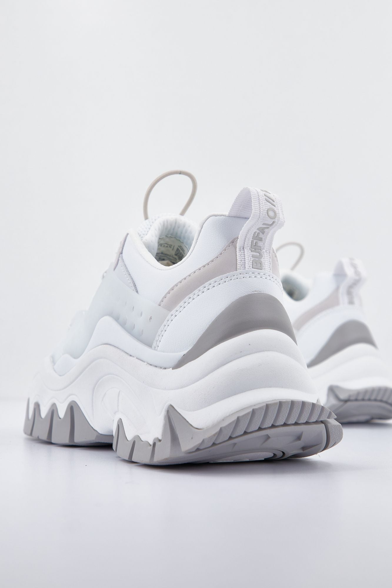 BUFFALO TRAIL ONE VEGAN en color BLANCO (3)