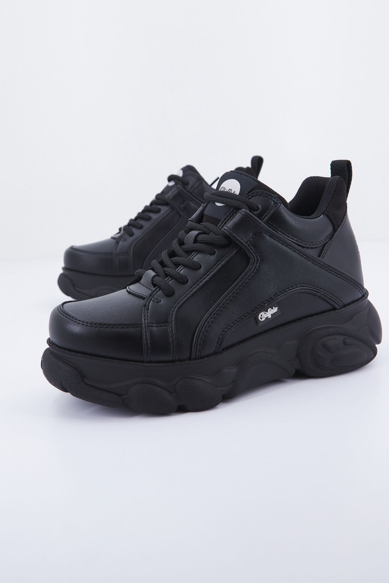 BUFFALO CLD CORIN en color NEGRO (1)