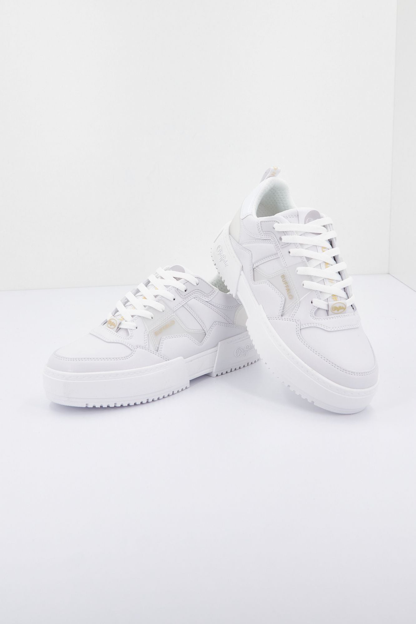 BUFFALO RSE V2 en color BLANCO (3)