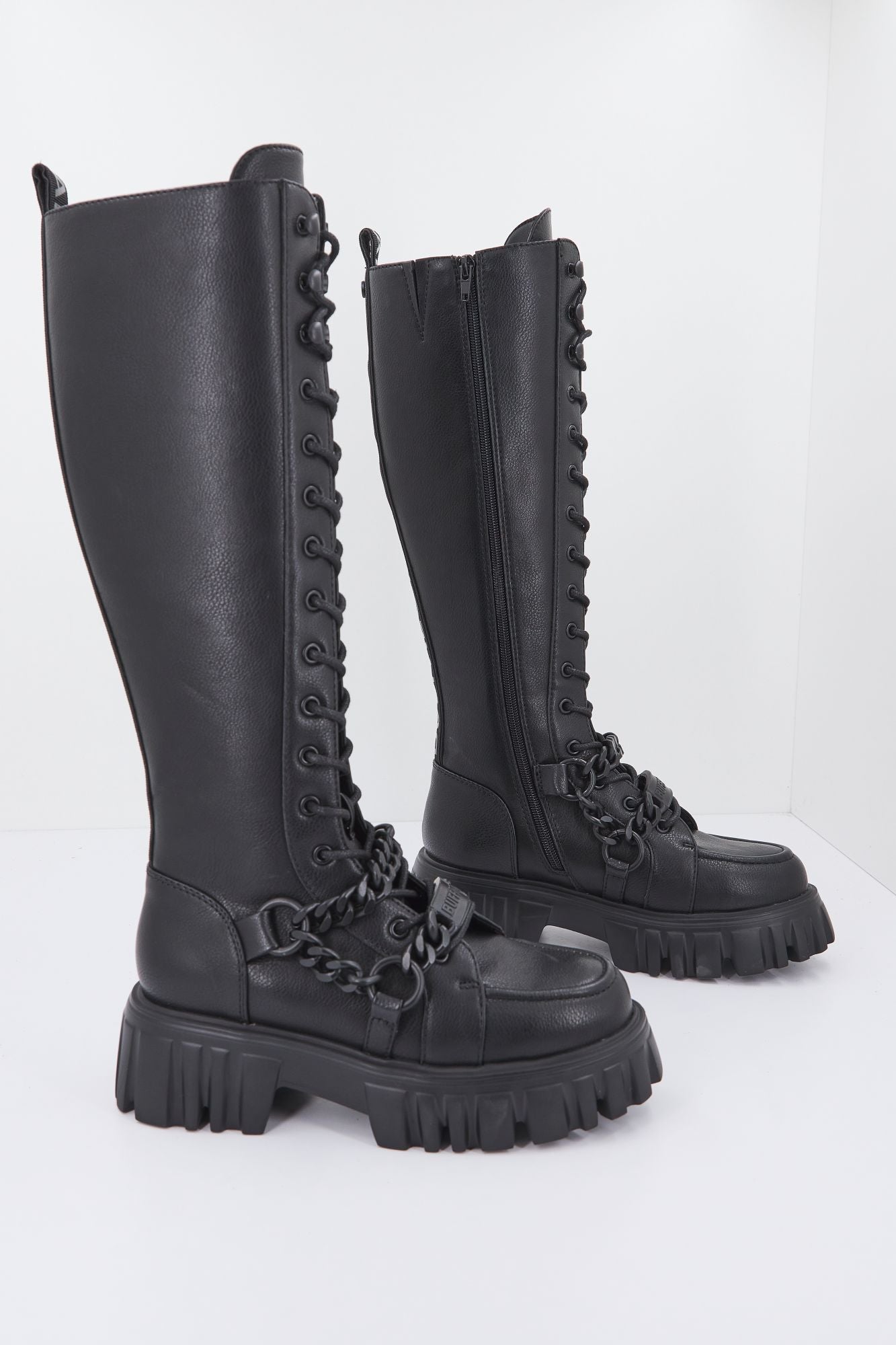 BUFFALO  LION LACE UP HI CHAIN en color NEGRO (4)