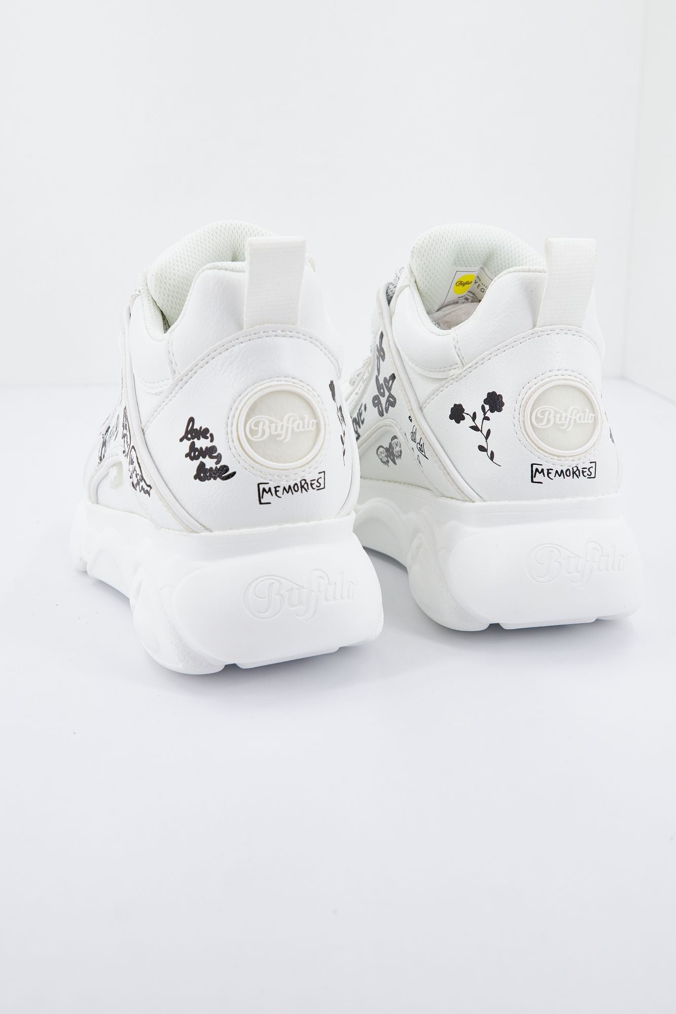 BUFFALO CLD CORIN en color BLANCO (3)