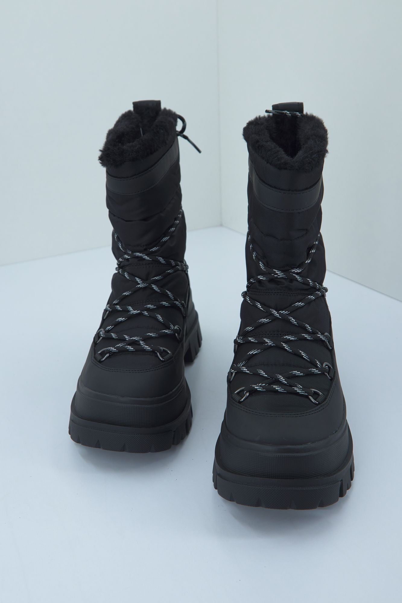 BUFFALO ASPHA BLIZZARD WARM en color NEGRO (3)