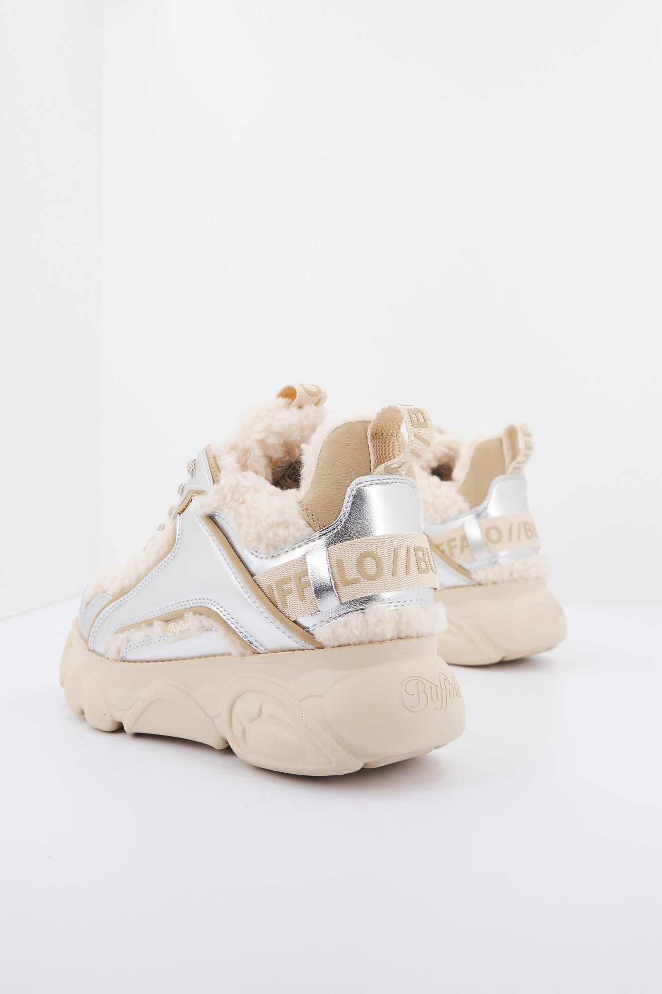 BUFFALO  CLD CHAI WARM en color PLATA (2)