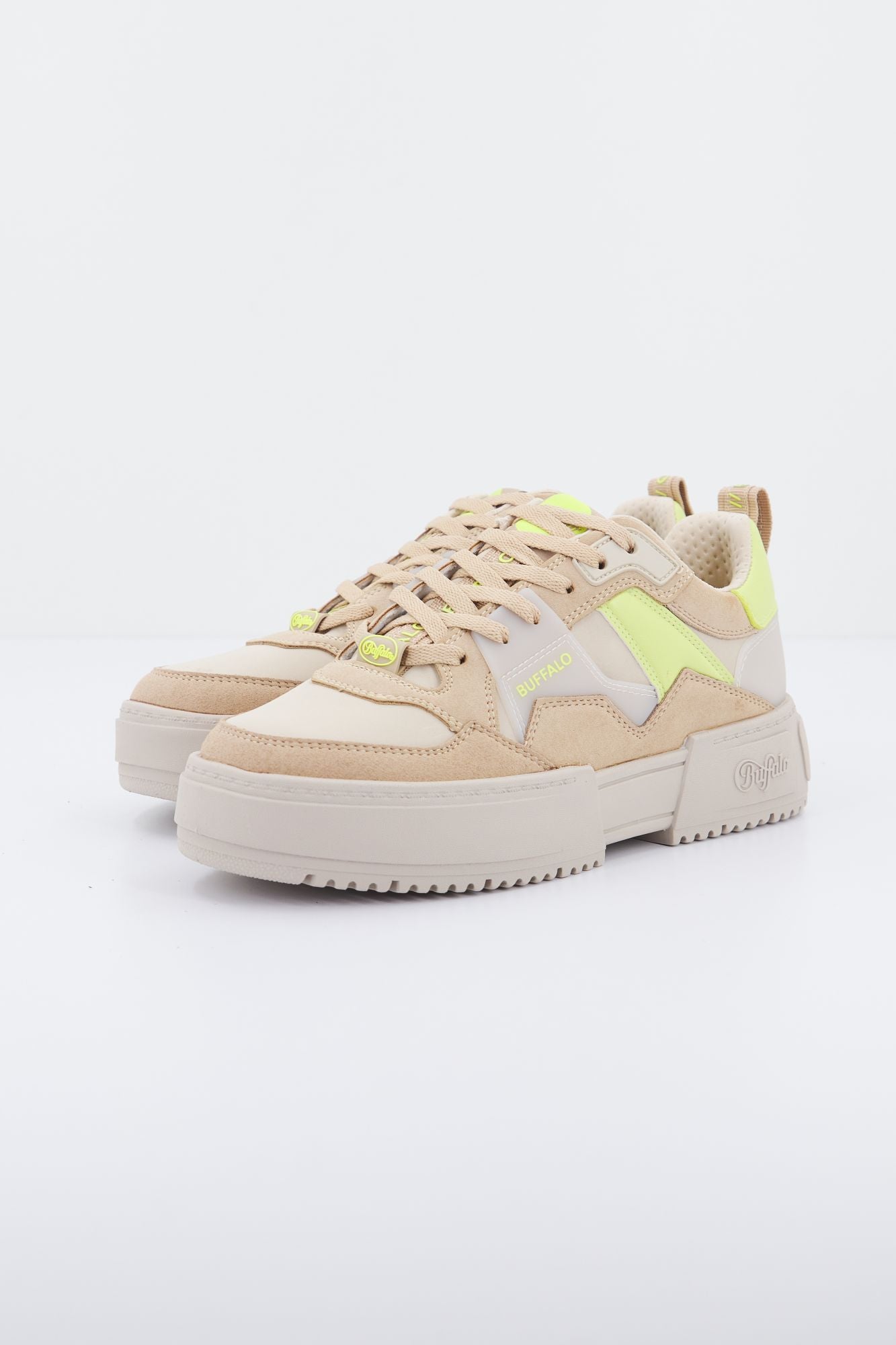 BUFFALO RSE V2 en color BEIS (1)