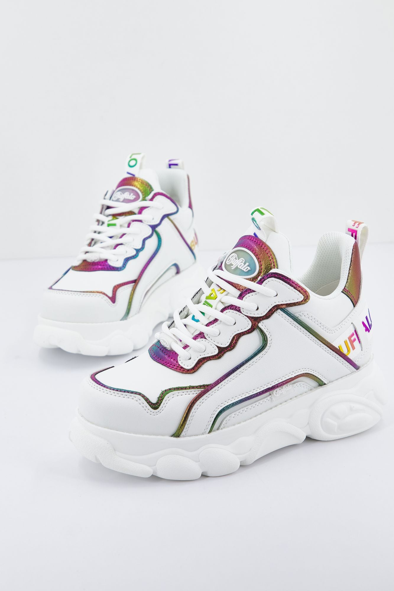 BUFFALO CLD CHAI en color BLANCO (2)