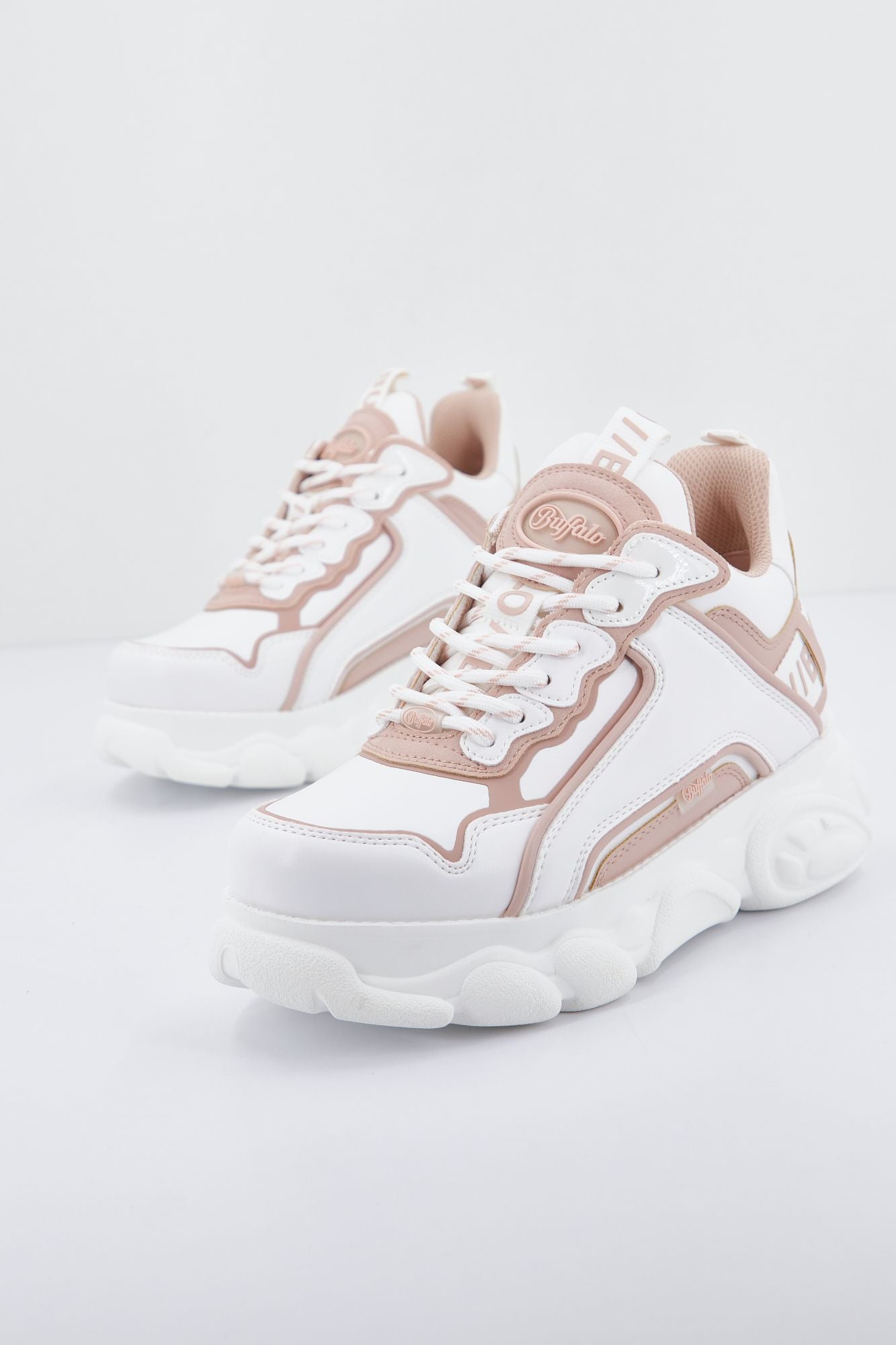 BUFFALO  CLD CHAI en color BLANCO (2)