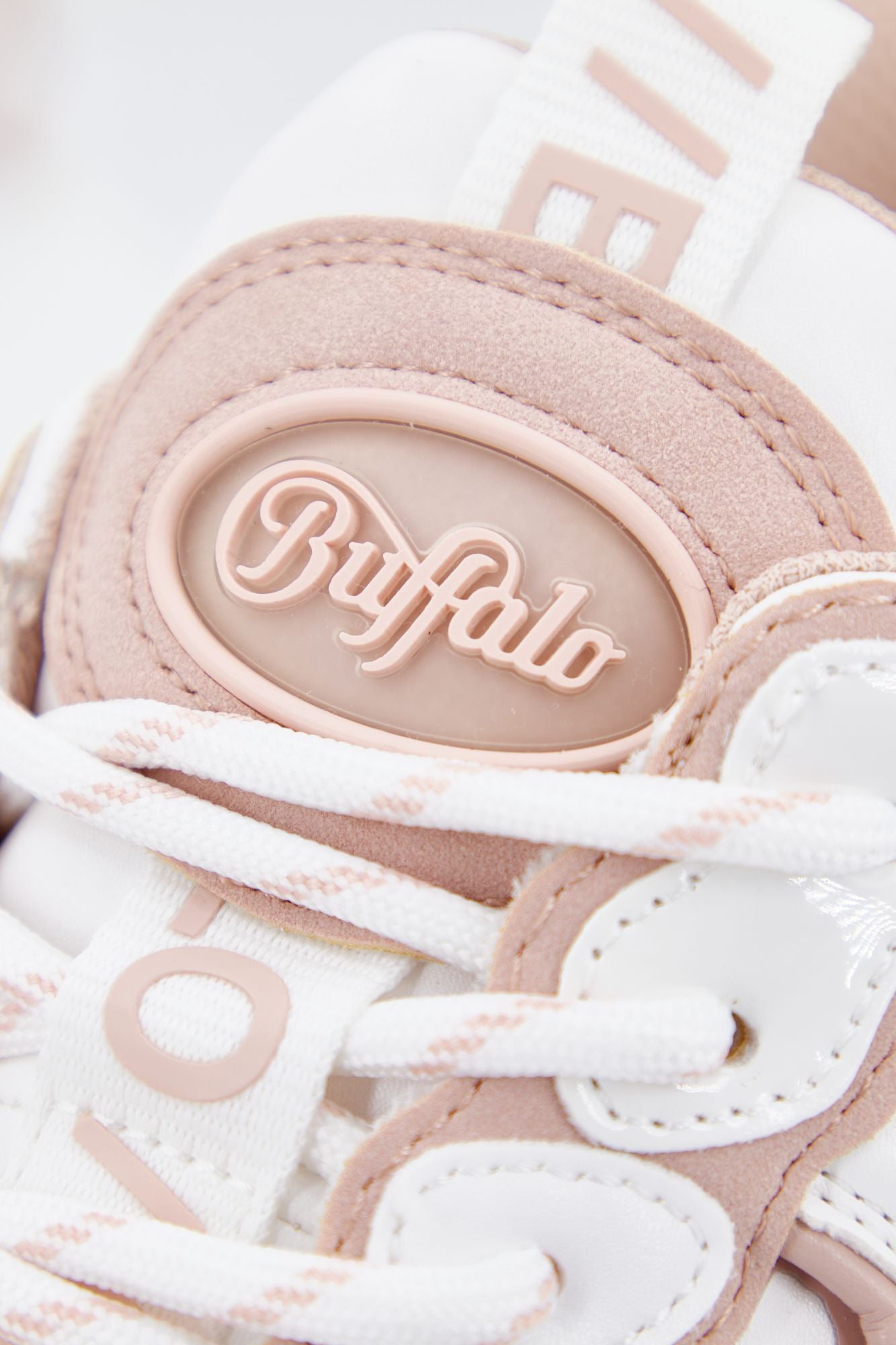 BUFFALO  CLD CHAI en color BLANCO (4)