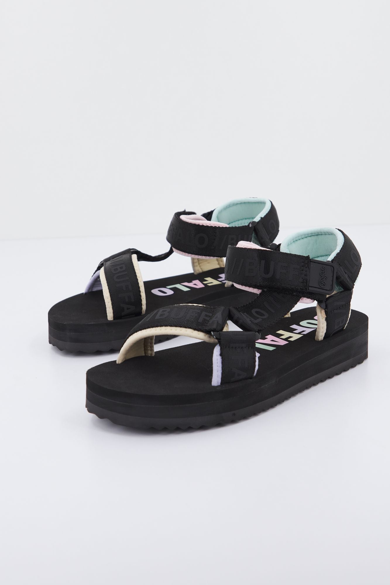 BUFFALO  SAGE TRACK en color NEGRO (2)