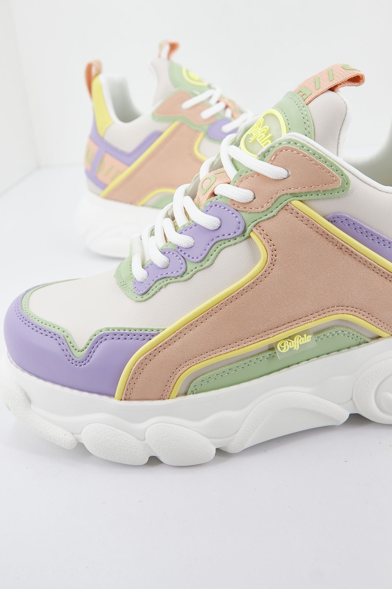 BUFFALO  CLD CHAI en color MULTICOLOR (3)