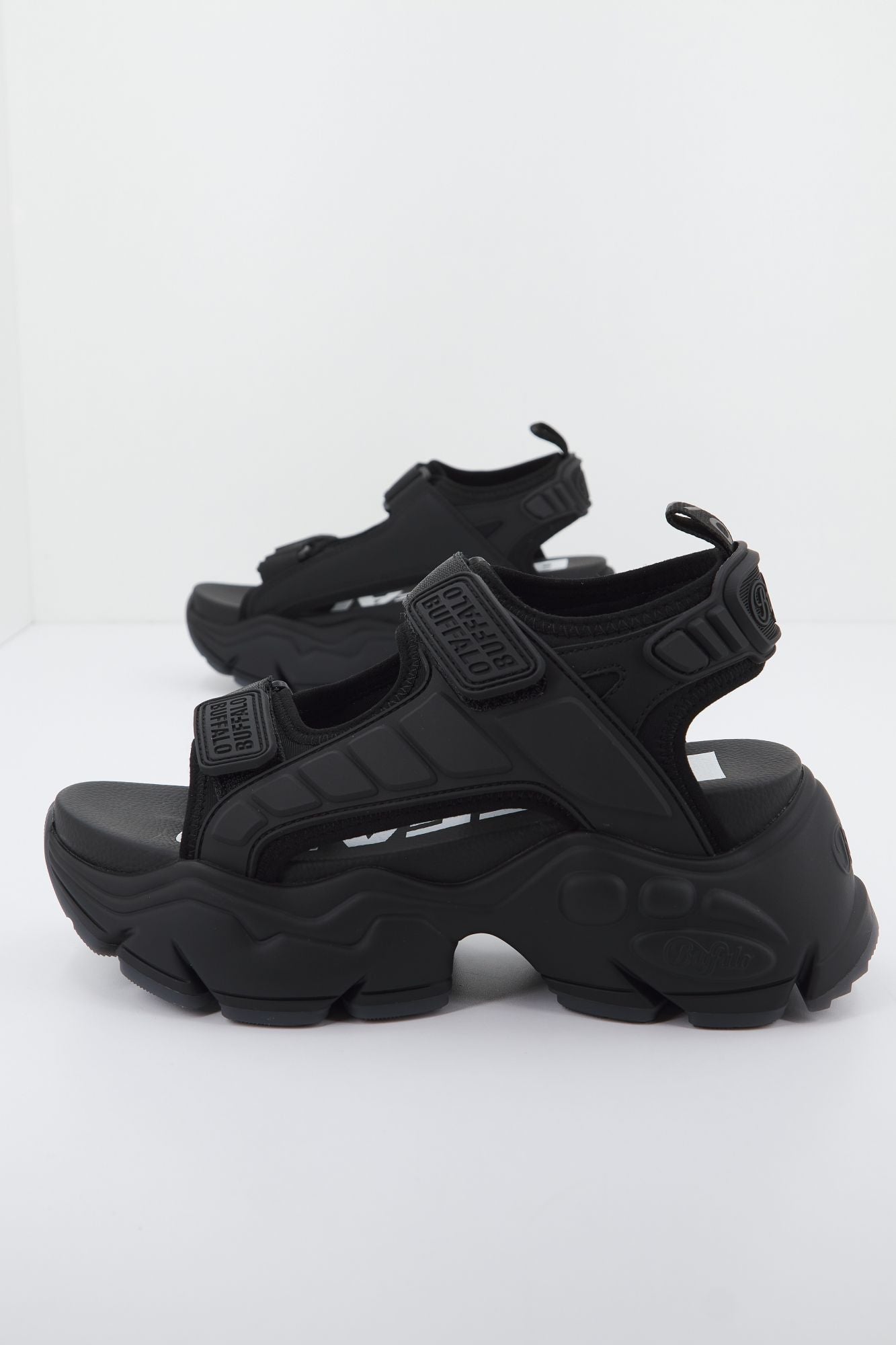 BUFFALO BINARY TRACK en color NEGRO (2)