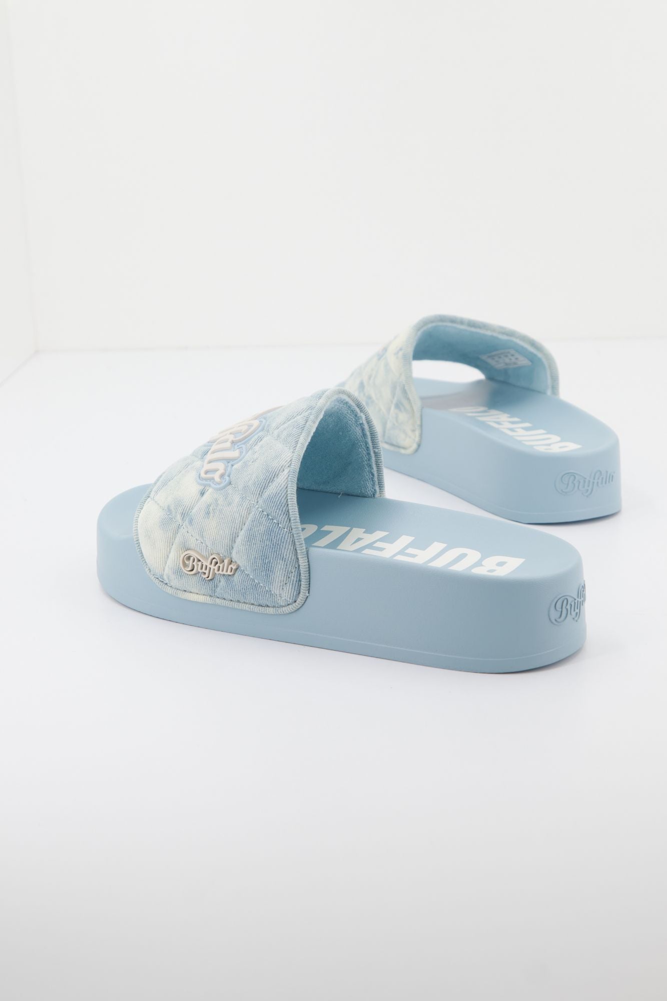 BUFFALO  LAKE SOFT en color AZUL (3)