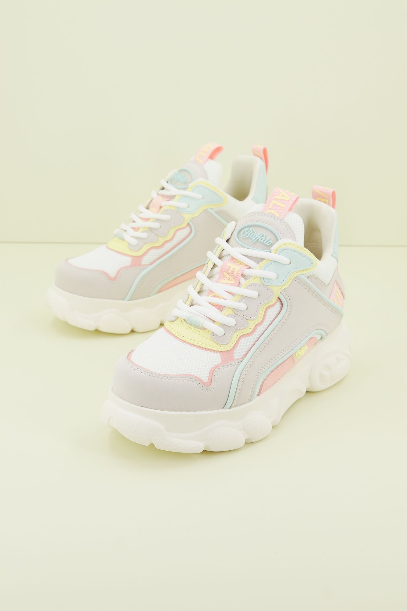 BUFFALO CLD CHAI en color BEIS (1)