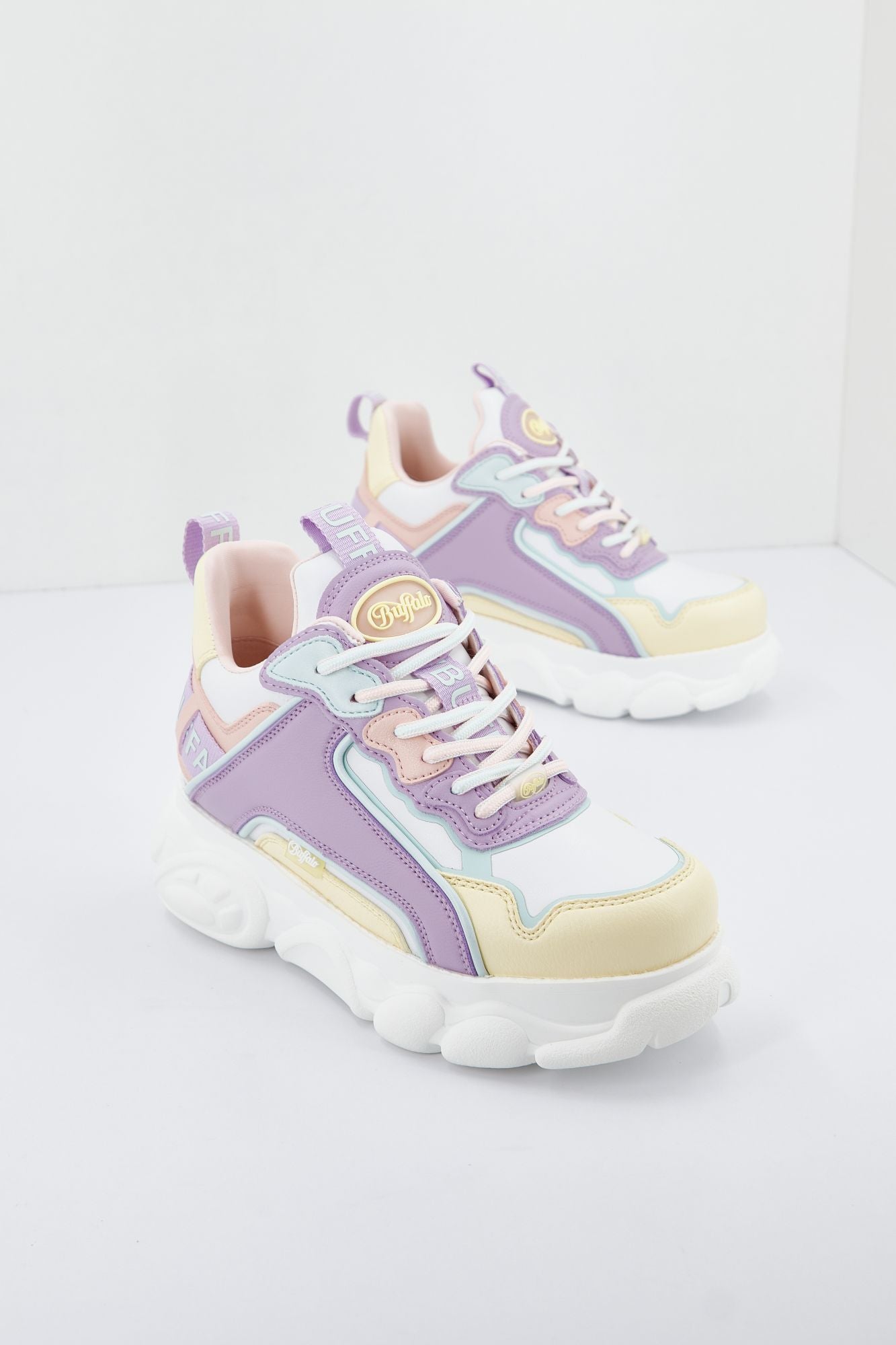 BUFFALO  CLD CHAI en color VIOLETA (1)