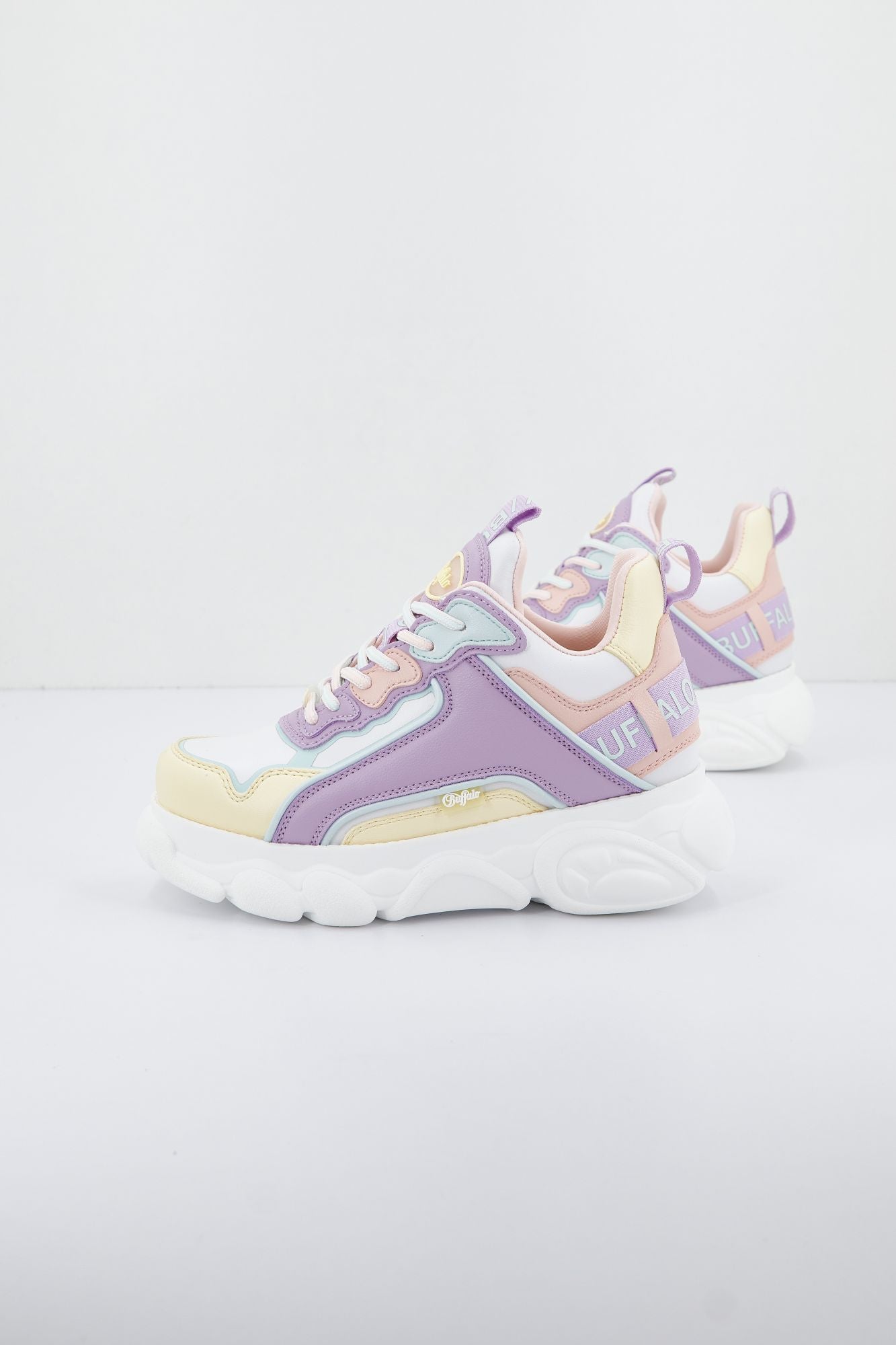 BUFFALO  CLD CHAI en color VIOLETA (2)