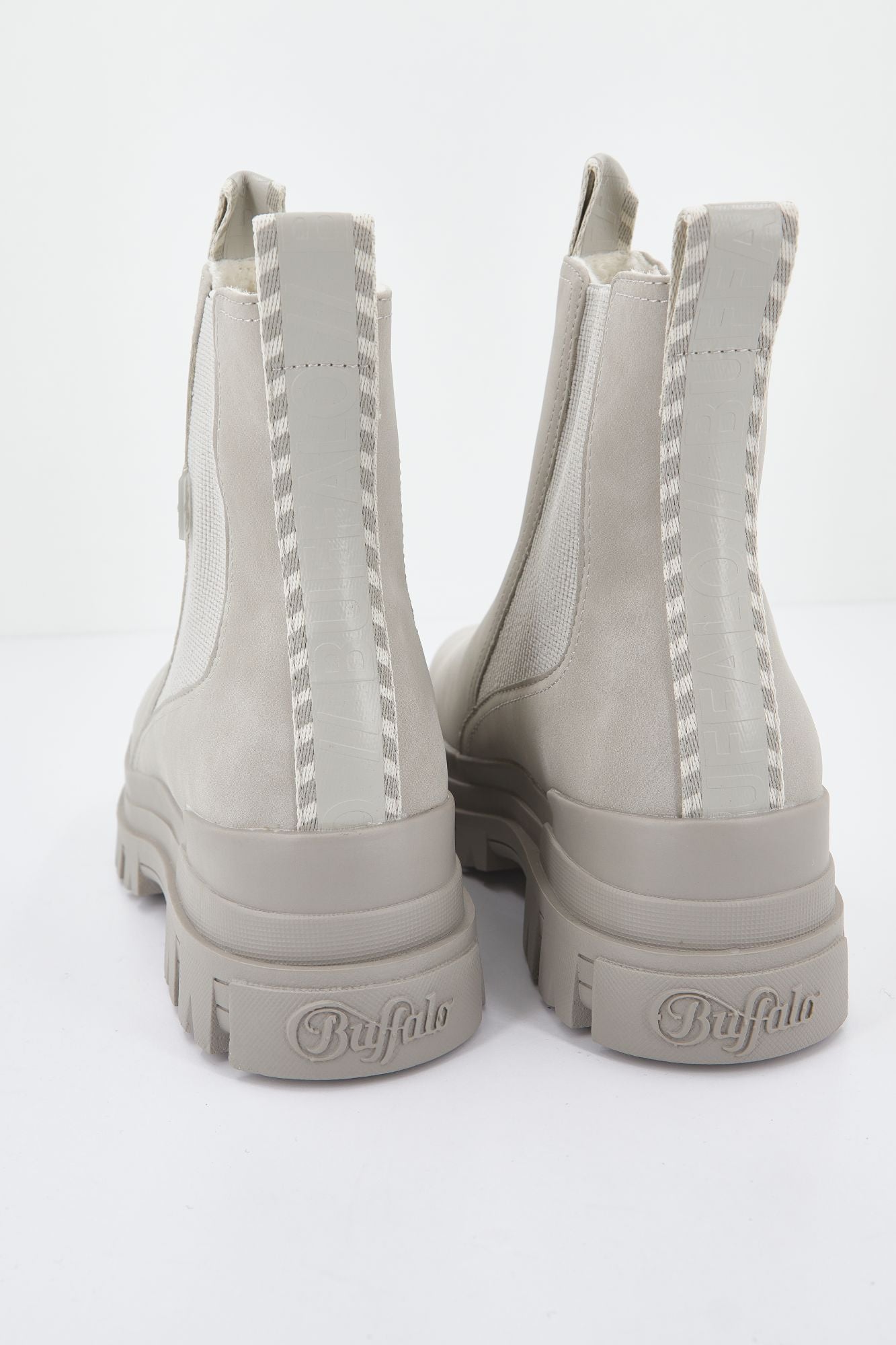 BUFFALO  ASPHA CHELSEA MID en color GRIS (3)