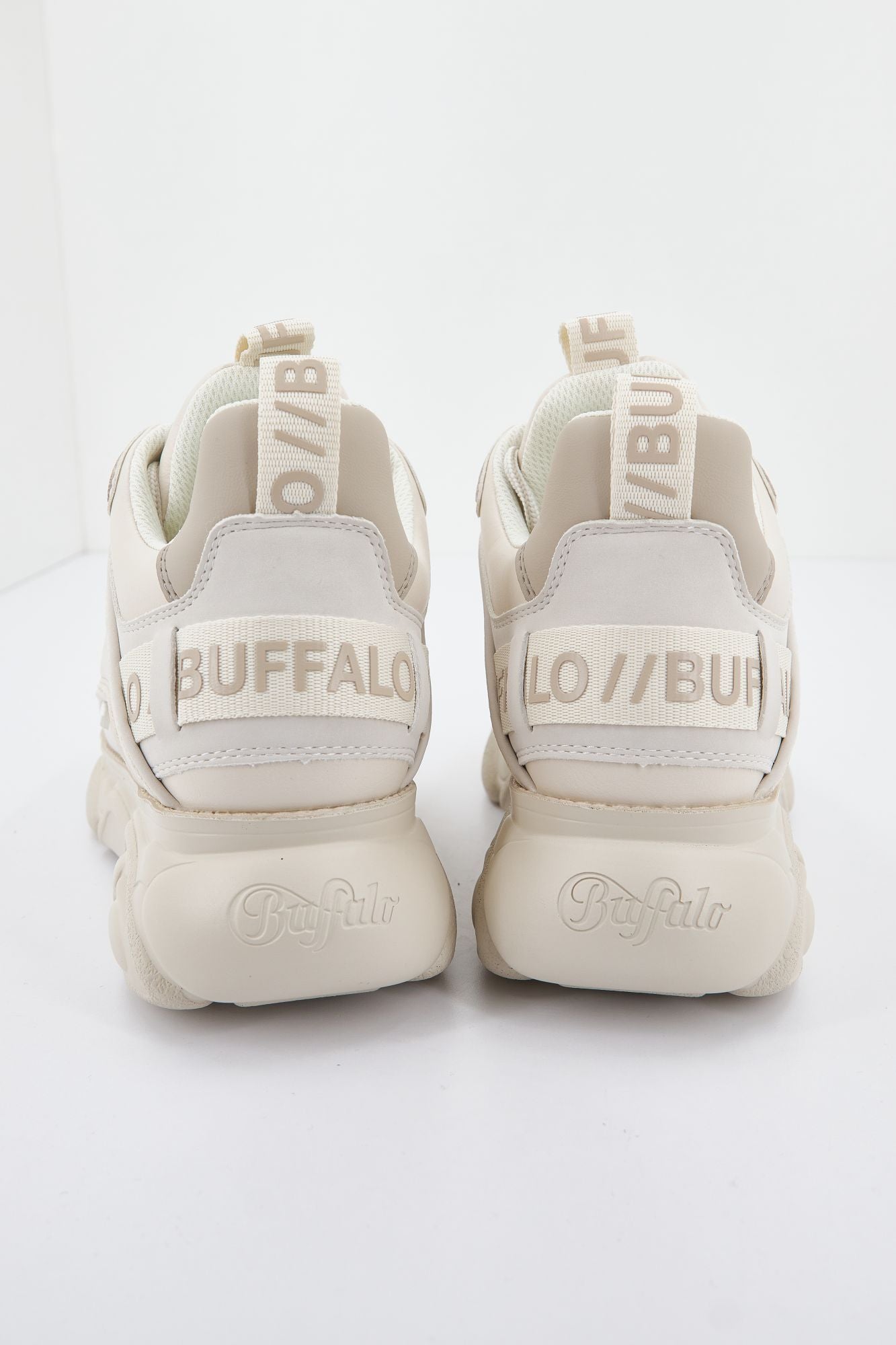 BUFFALO CLD CHAI en color BEIS (3)