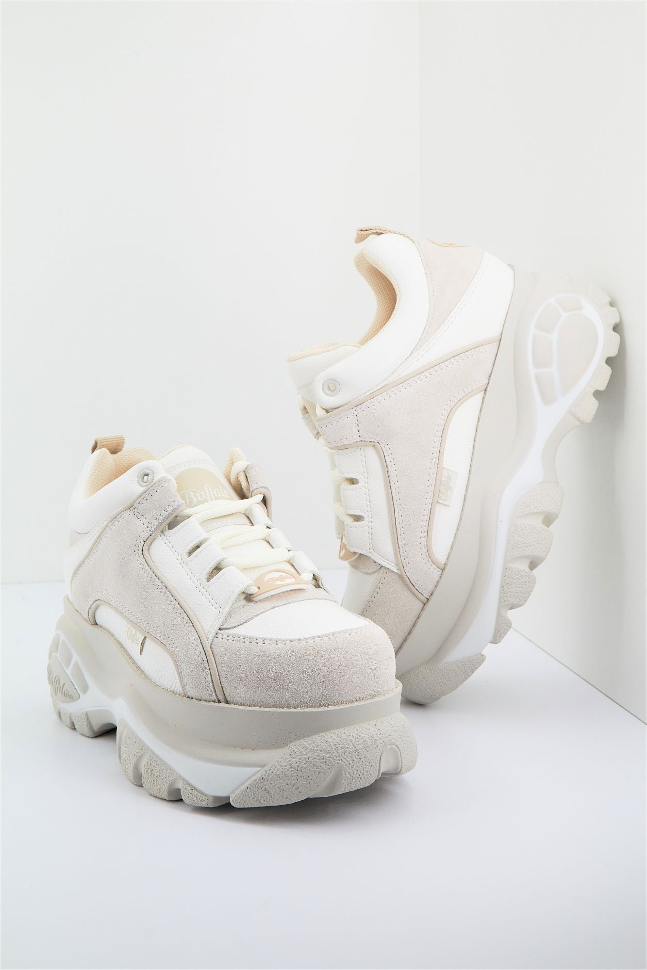 BUFFALO 1339-14 2.0 en color BLANCO (1)