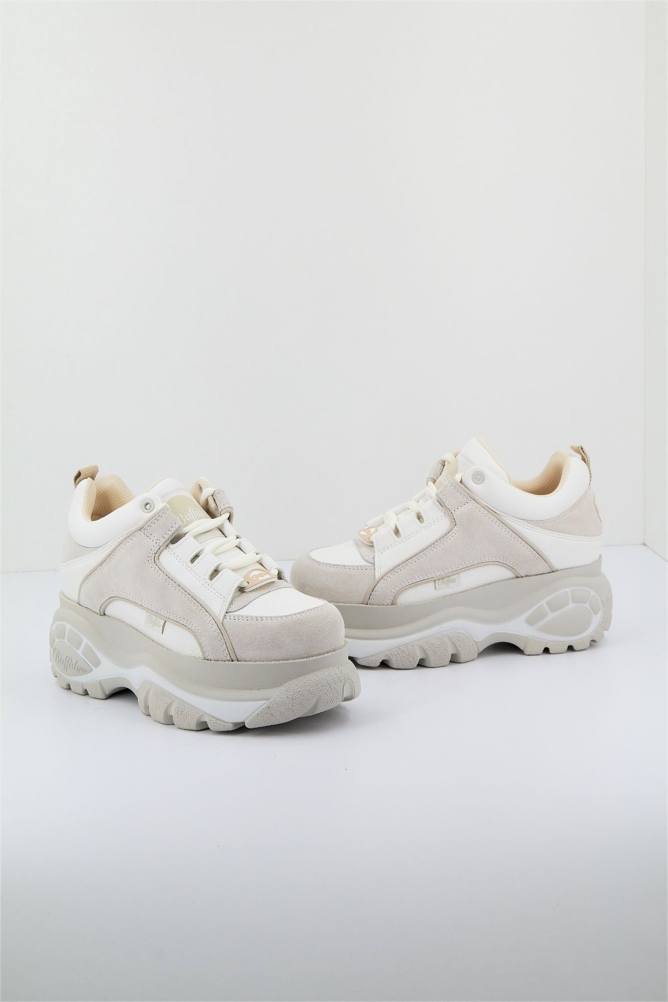 BUFFALO 1339-14 2.0 en color BLANCO (4)