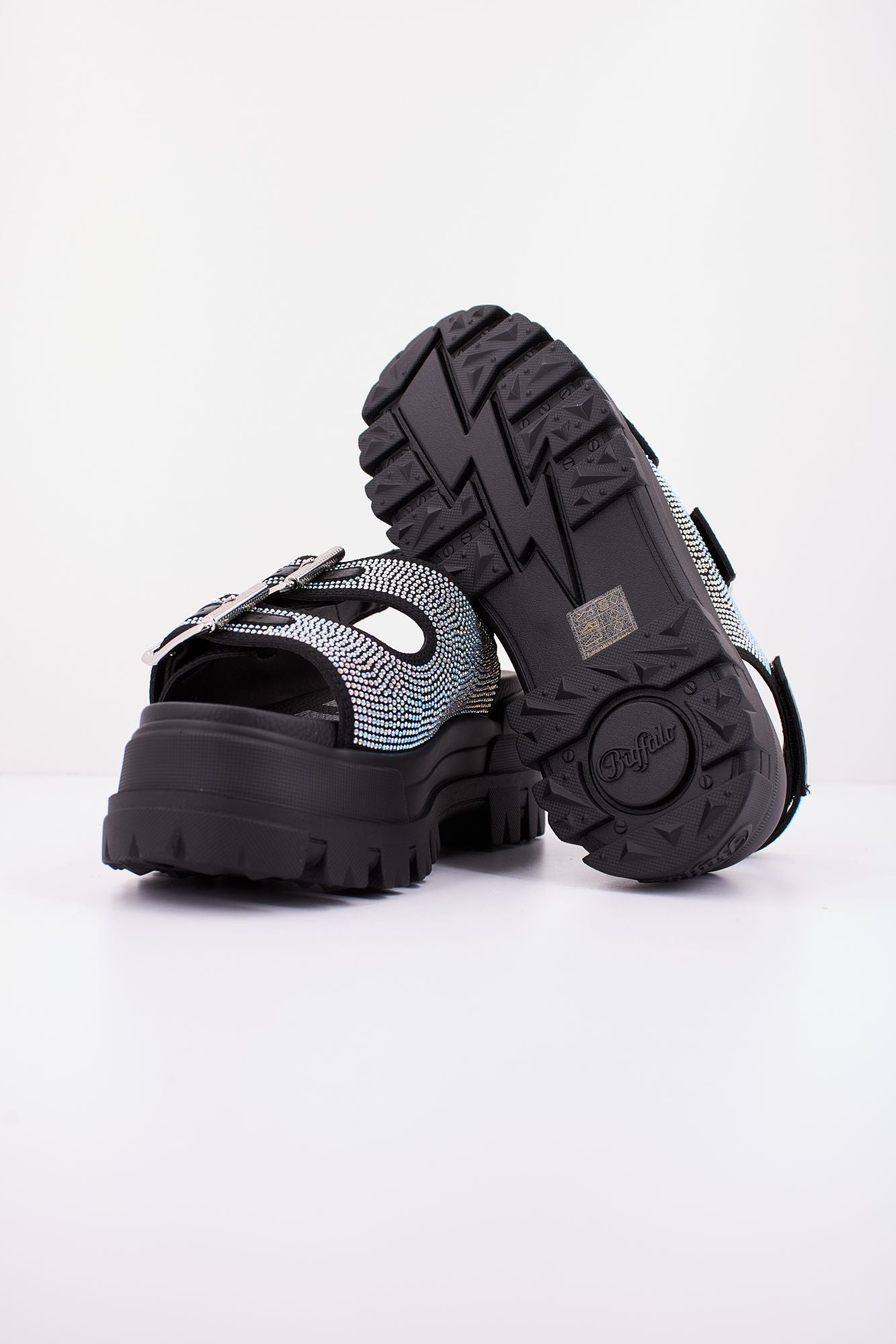 BUFFALO ASPHA ARI GLAM en color NEGRO (4)