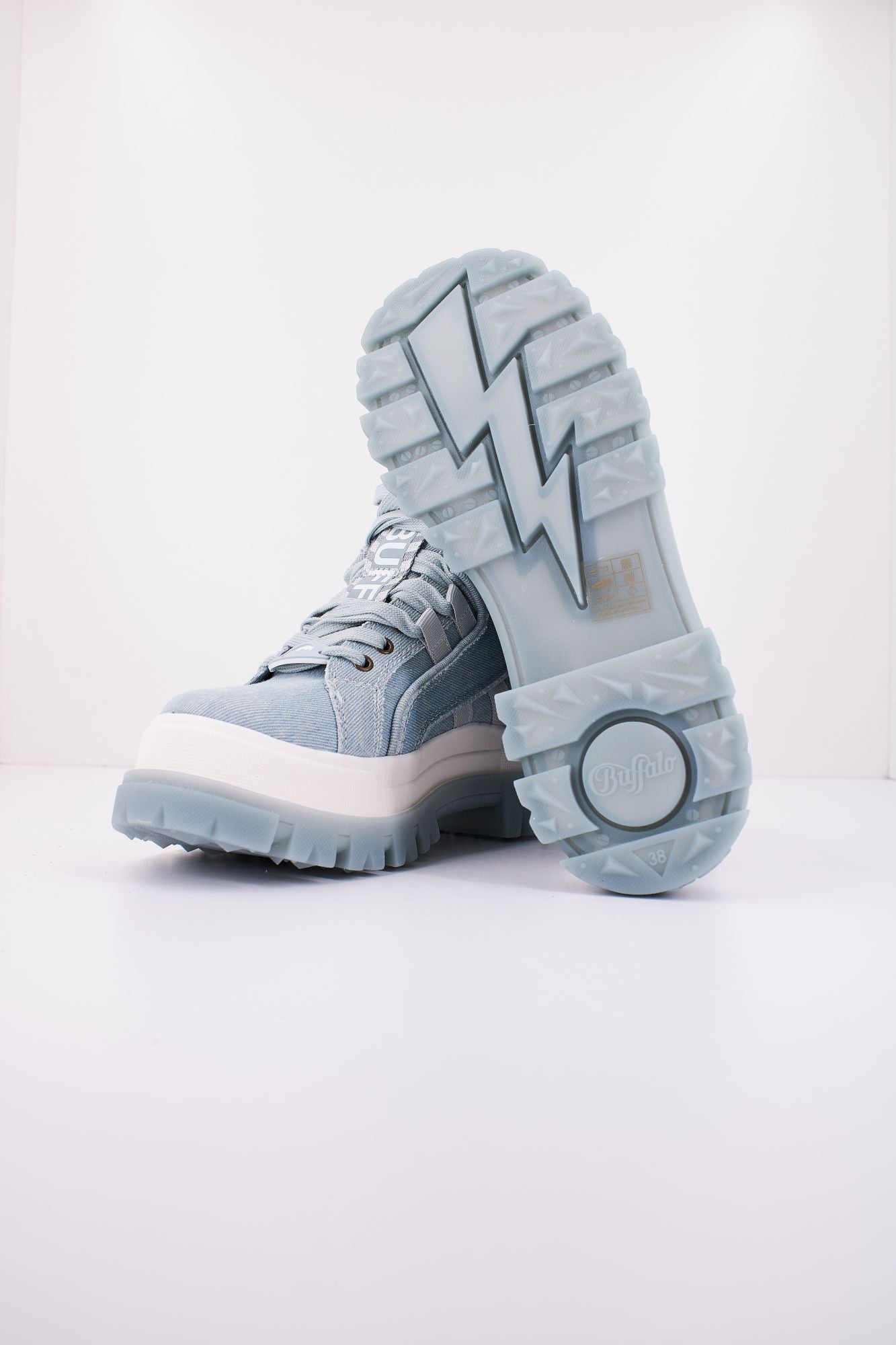 BUFFALO ASPHA NC MID en color AZUL (4)