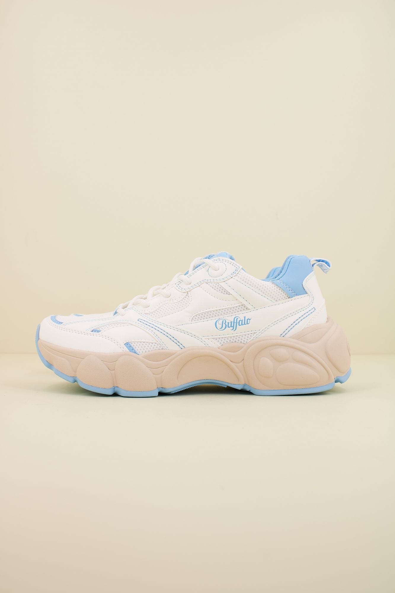 BUFFALO CLD RUN RT en color BLANCO (1)