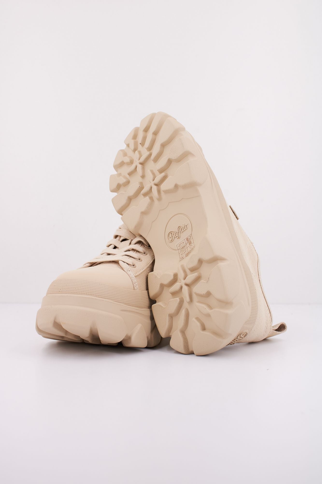 BUFFALO CADE LACE UP LO en color MARRON CLARO (5)