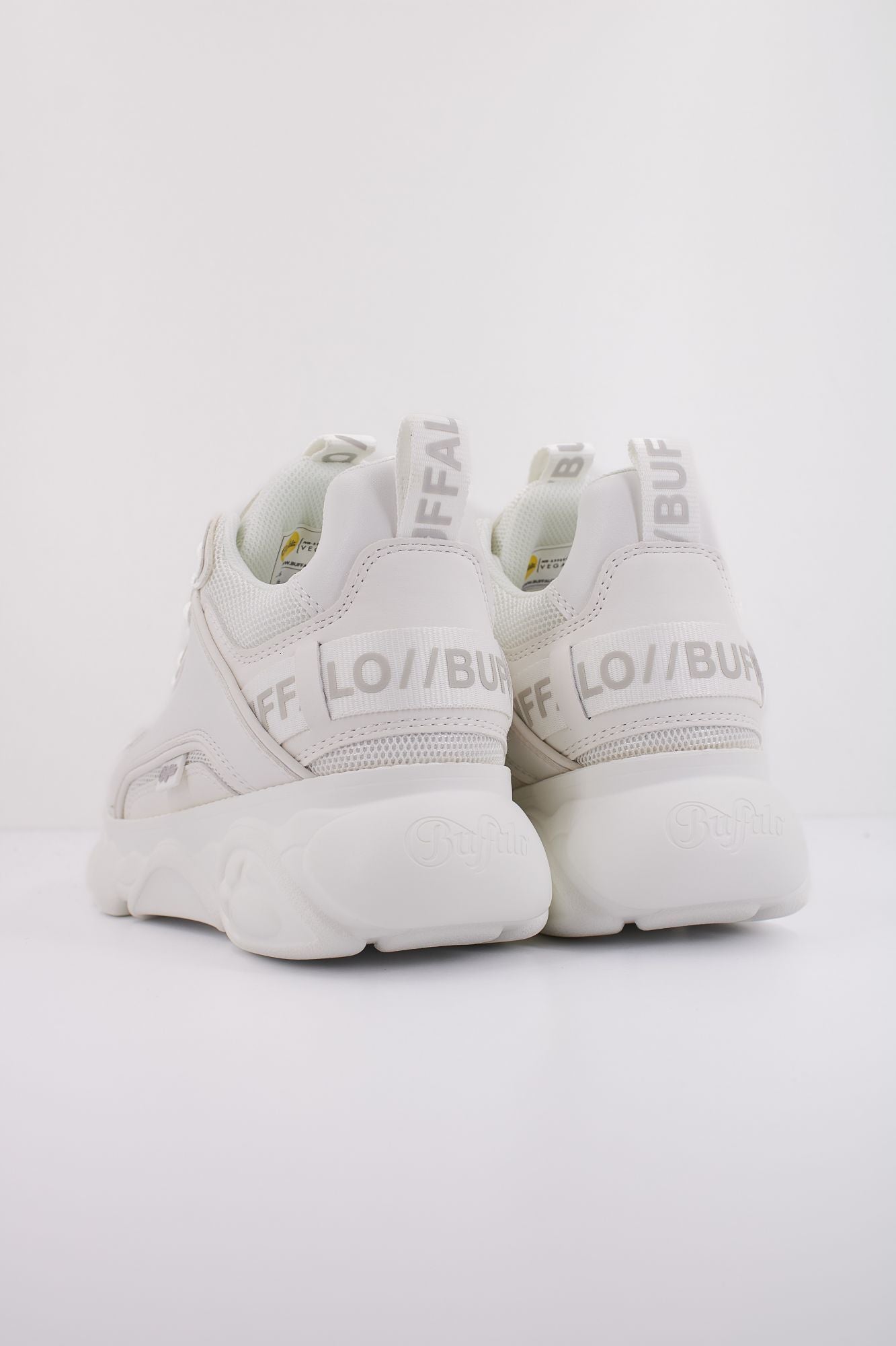 BUFFALO  CLD CHAI  en color BLANCO (4)