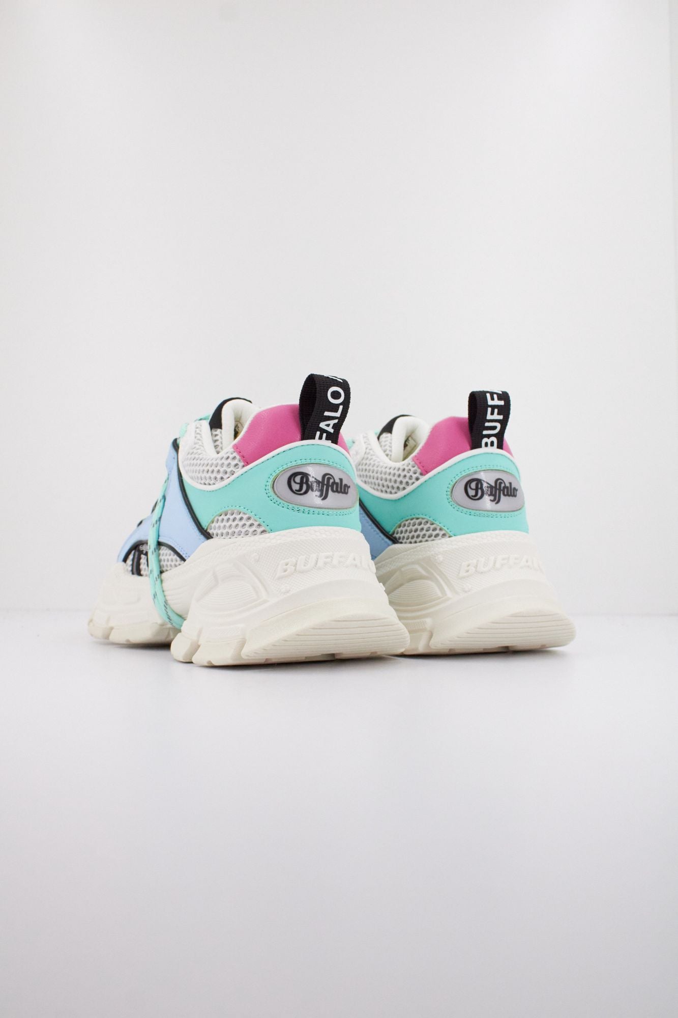 BUFFALO  SATURN LACE  en color BLANCO (4)