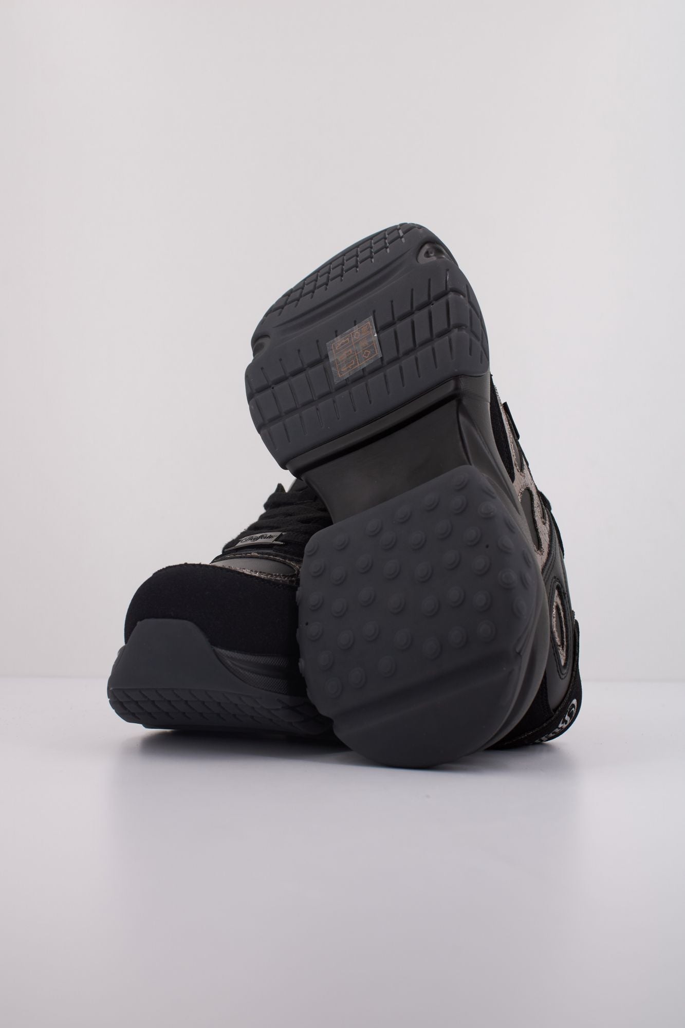 BUFFALO  TAIFUN  en color NEGRO (5)