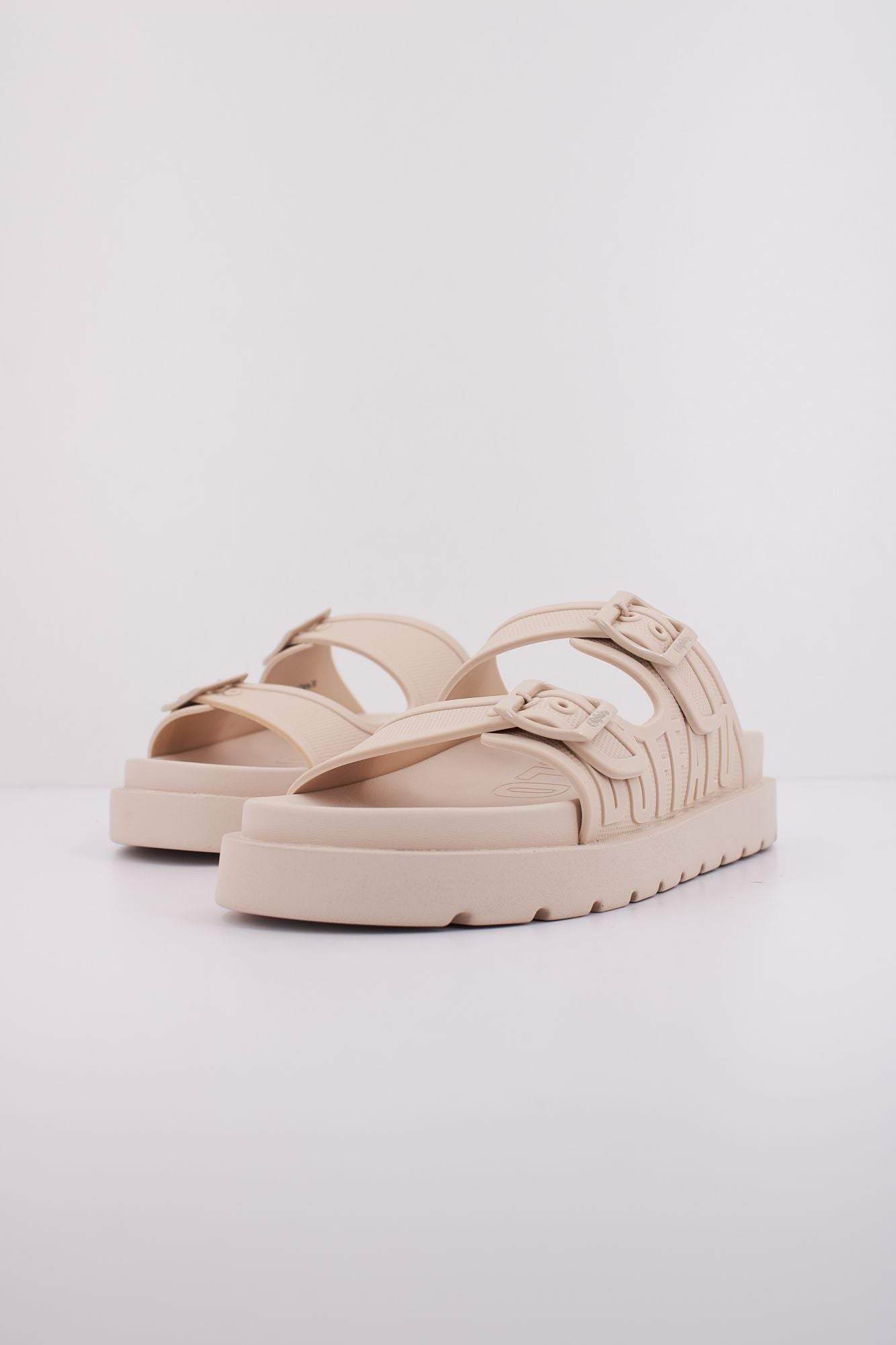 BUFFALO EVE SOL en color NUDE (2)