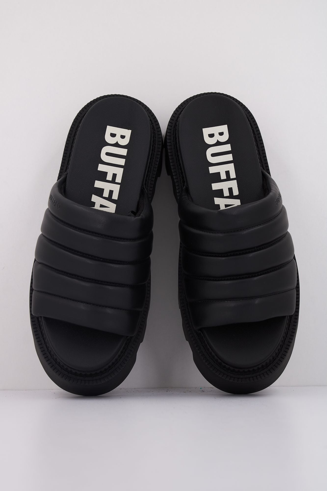 BUFFALO FLORA MULE QUILT en color NEGRO (3)