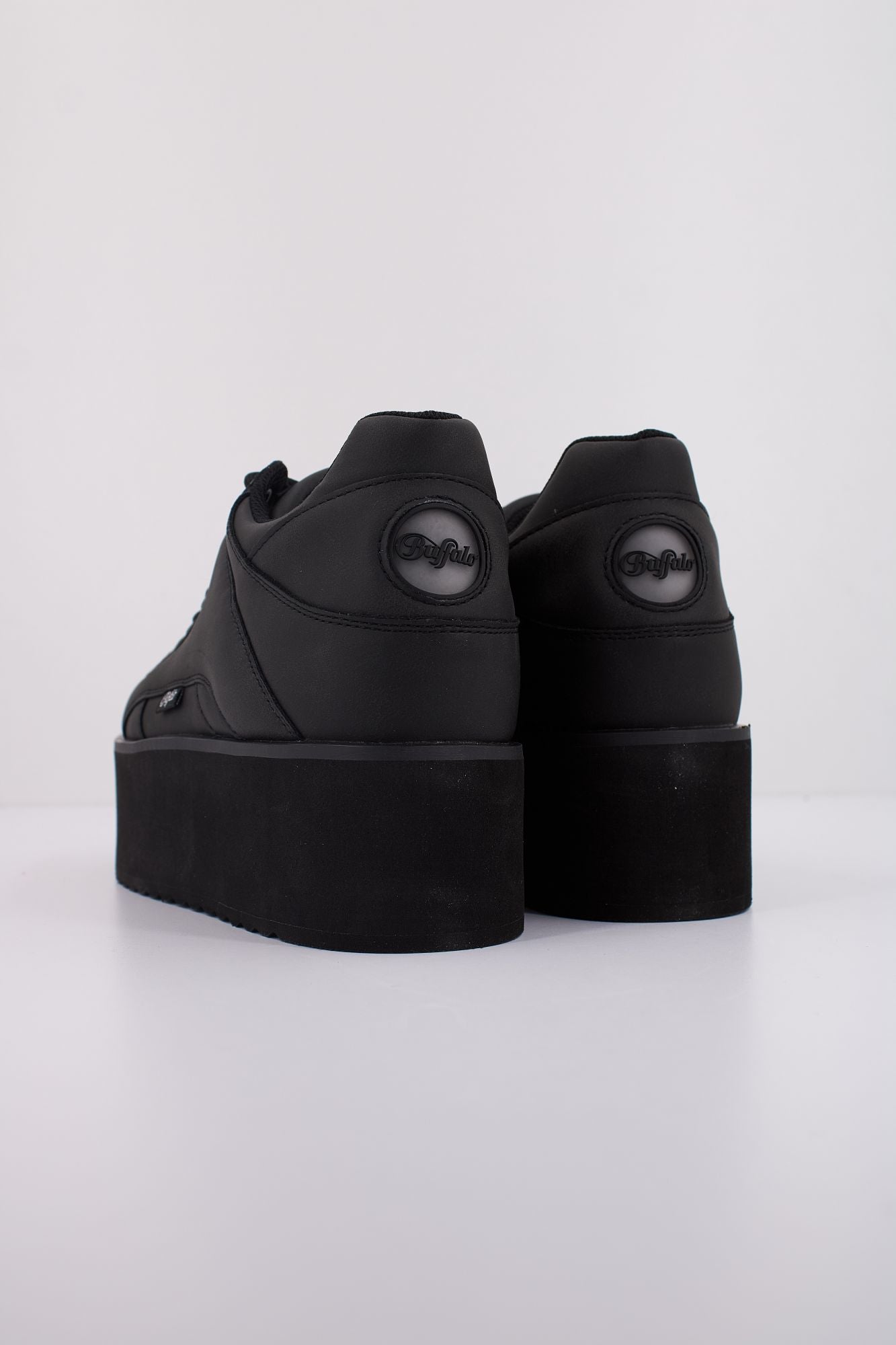 BUFFALO  en color NEGRO (4)