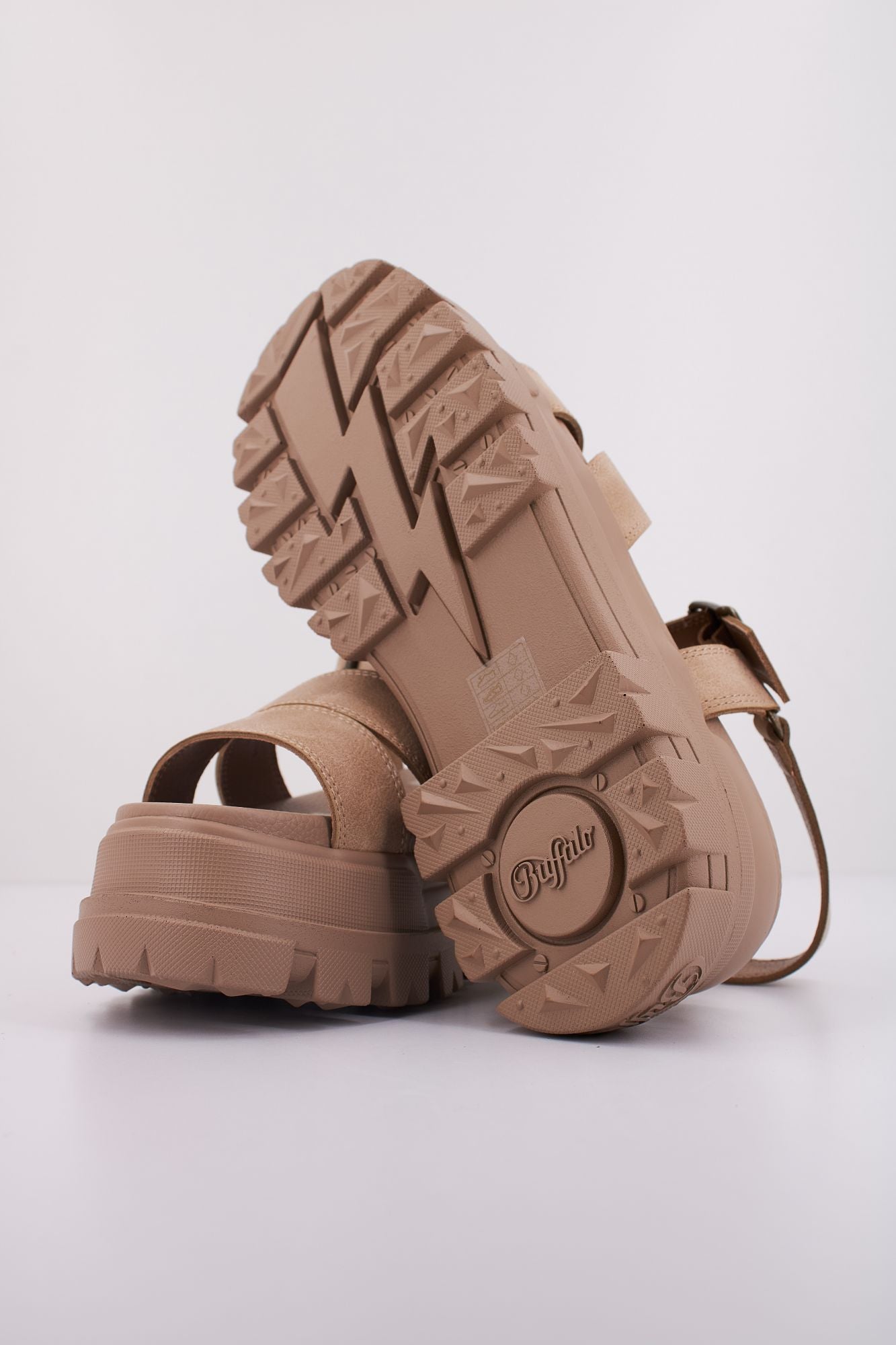 BUFFALO ASPHA TS en color BEIS (5)