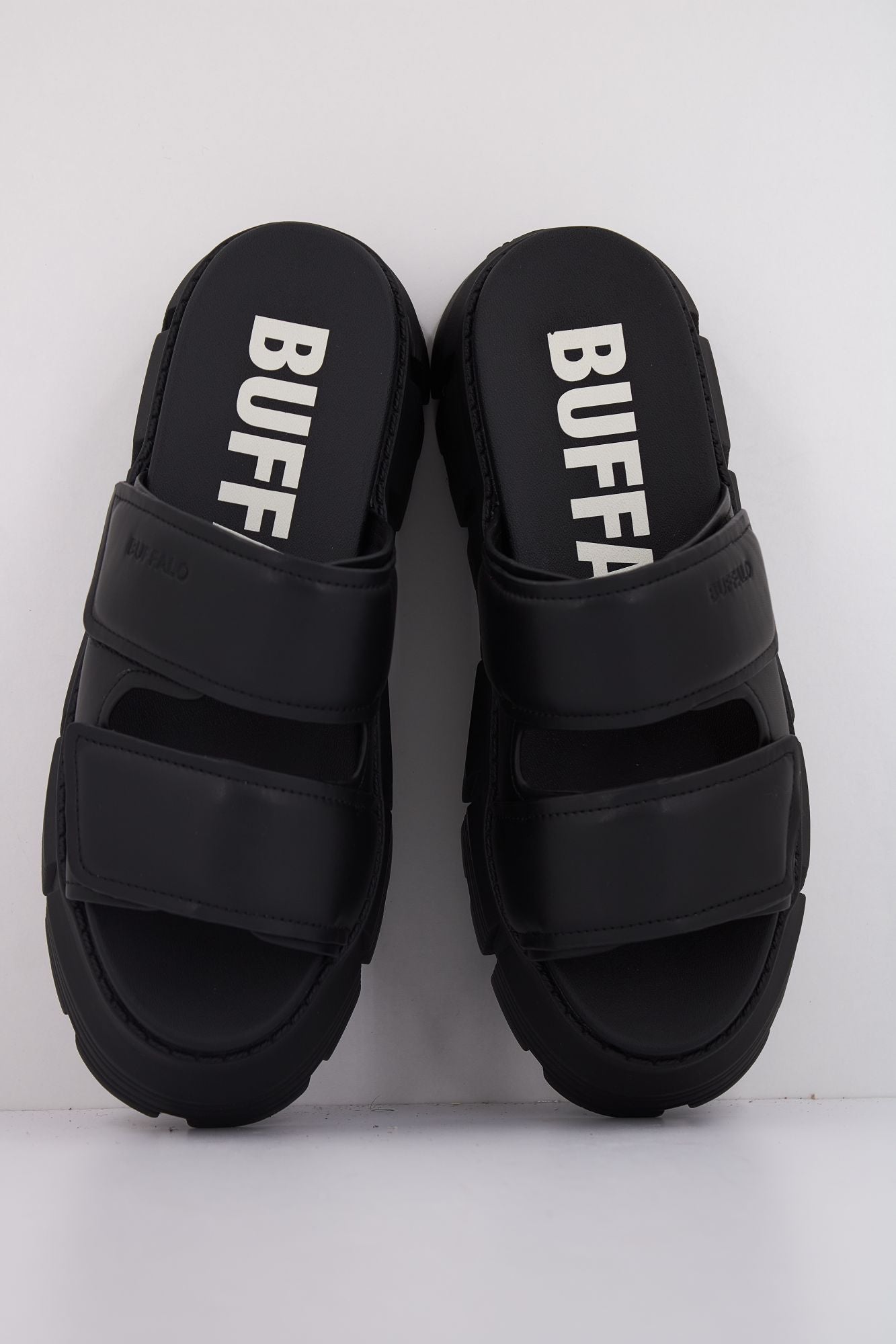 BUFFALO AVA VELARI en color NEGRO (3)