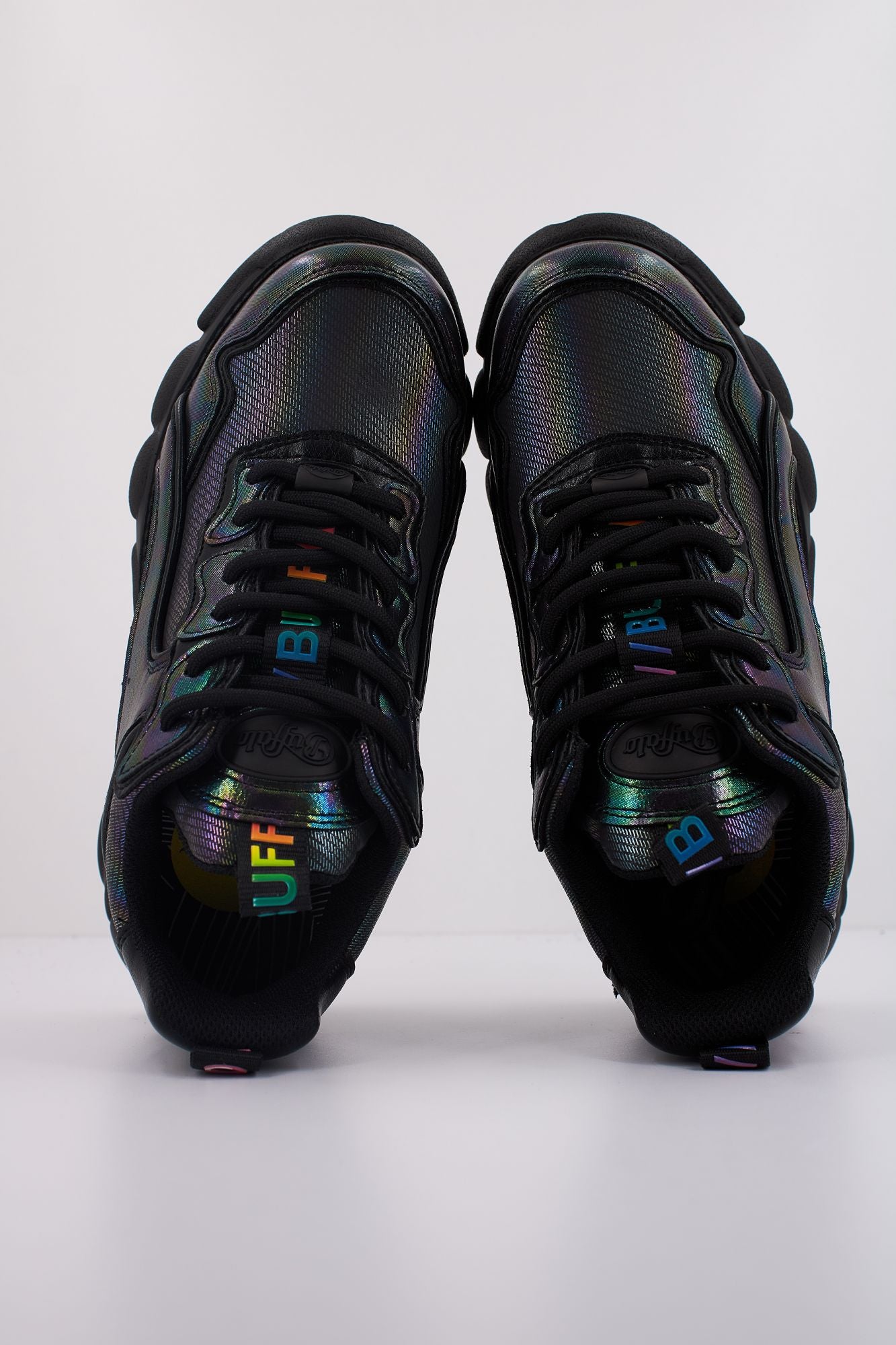 BUFFALO CLD CHAI  en color NEGRO (3)