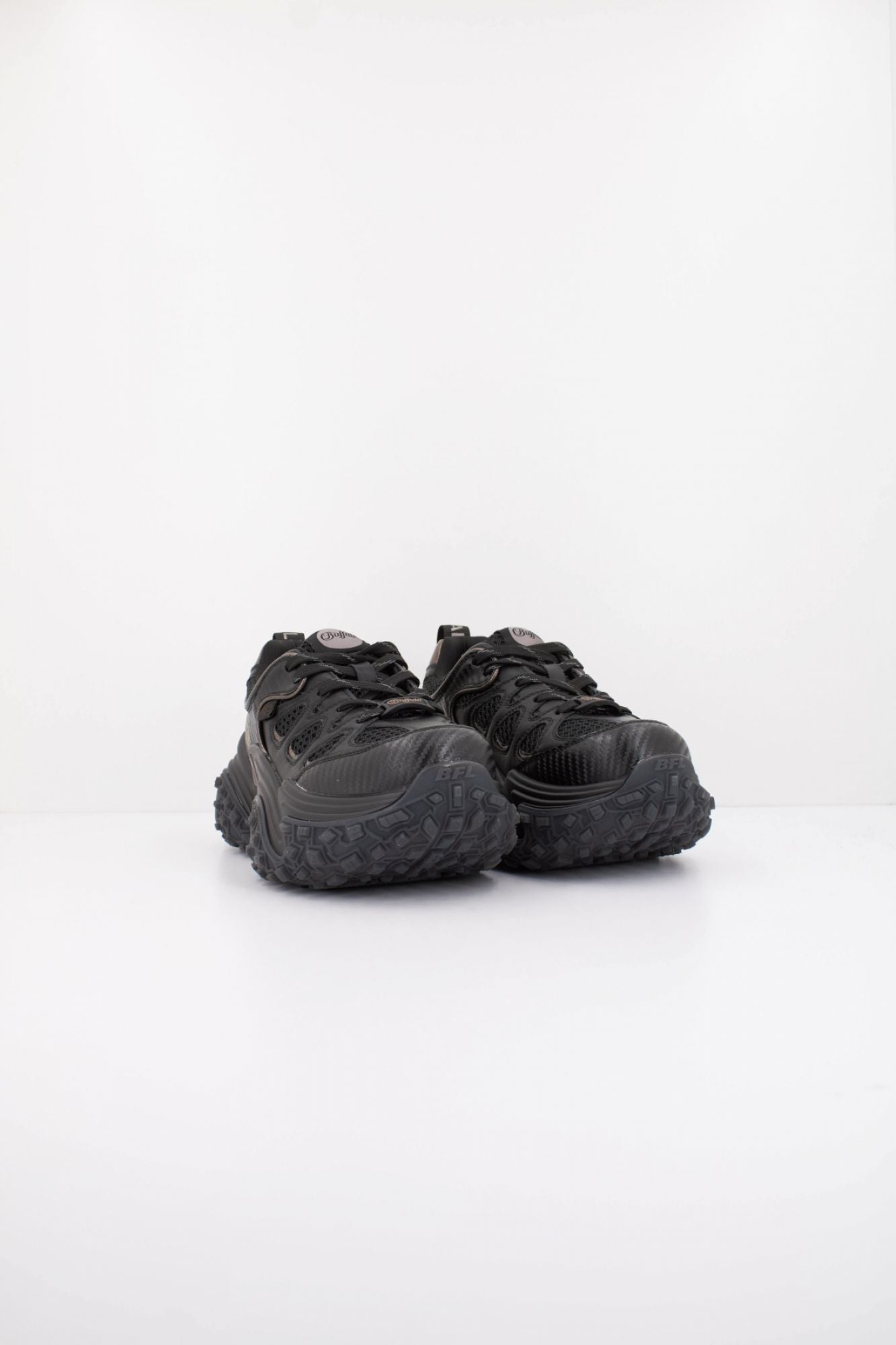 BUFFALO CERBO en color NEGRO (2)